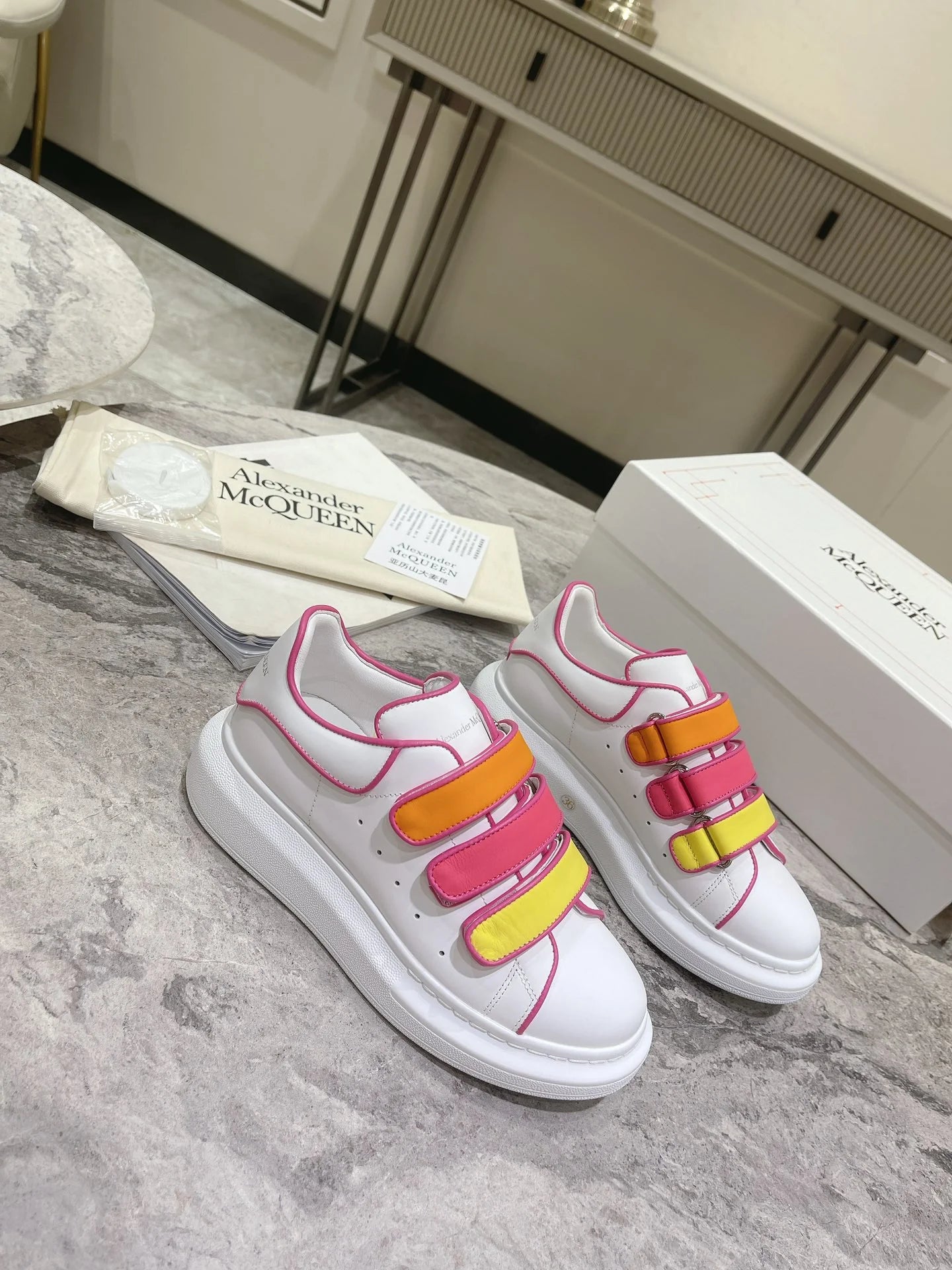 MCQUEEN SNEAKER
