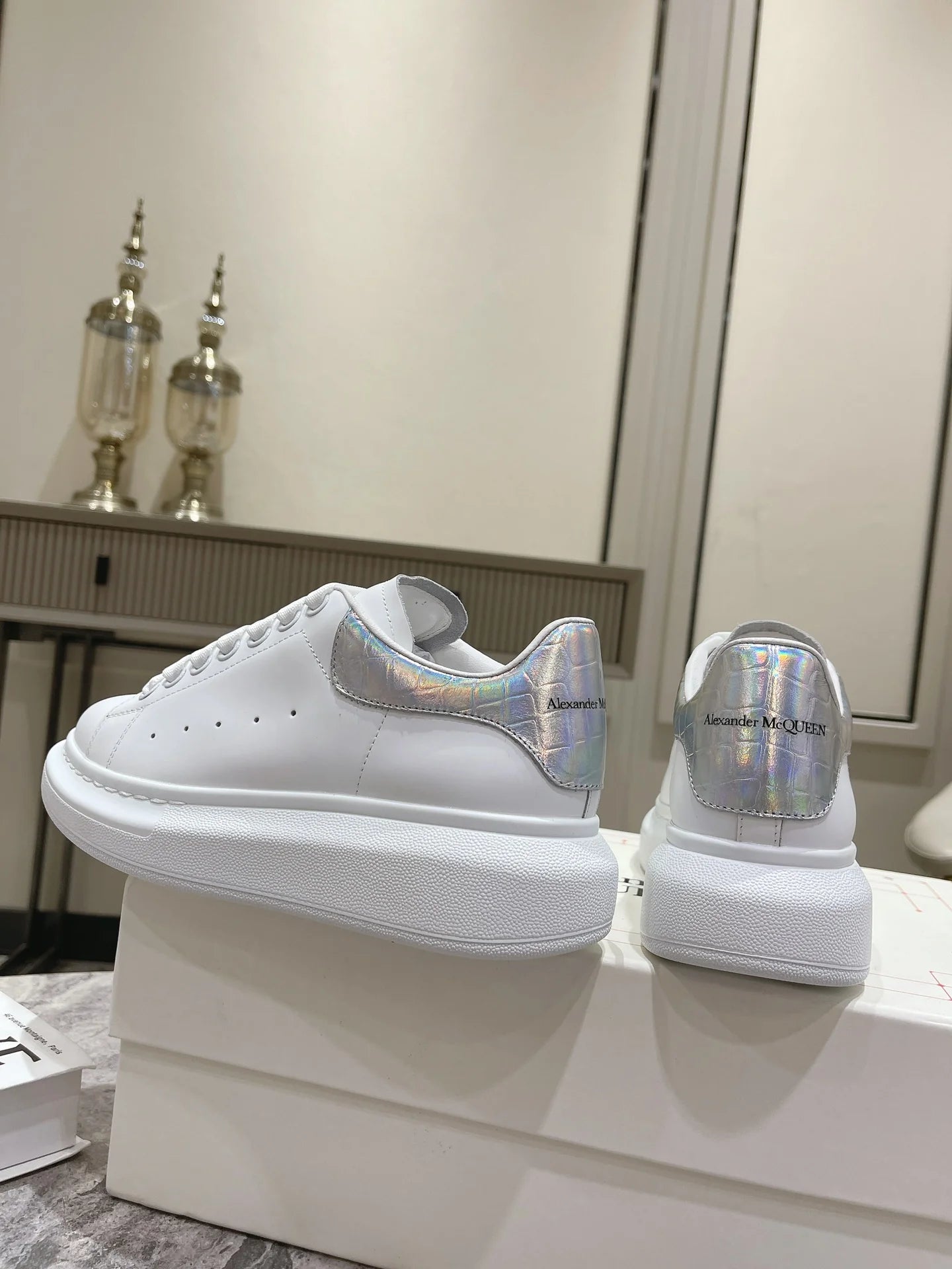 MCQUEEN SNEAKER