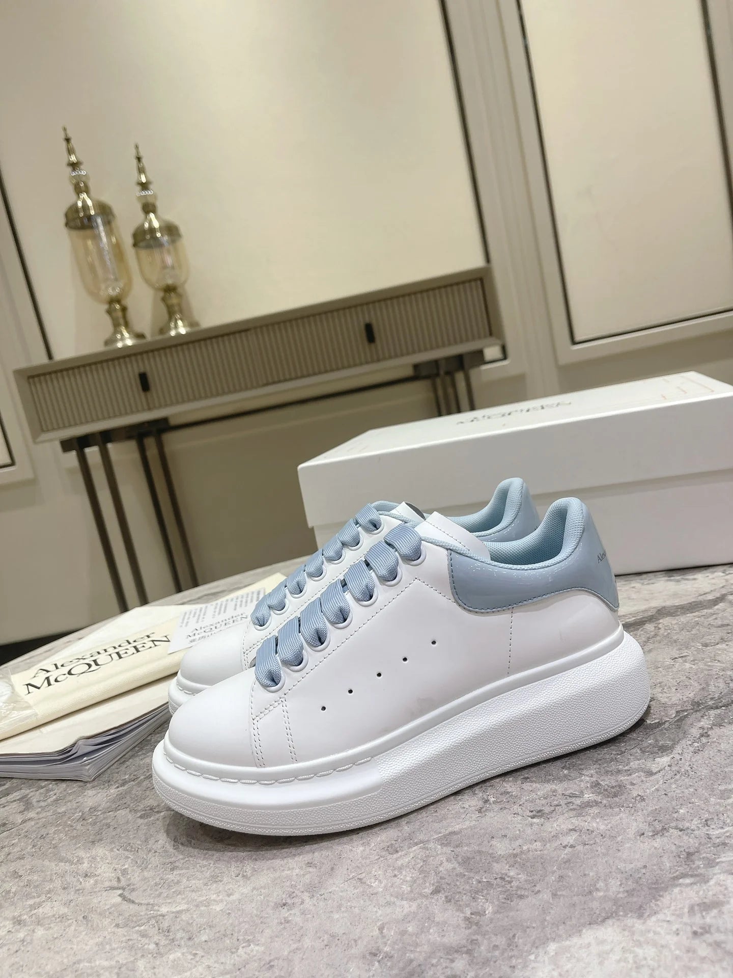 MCQUEEN SNEAKER