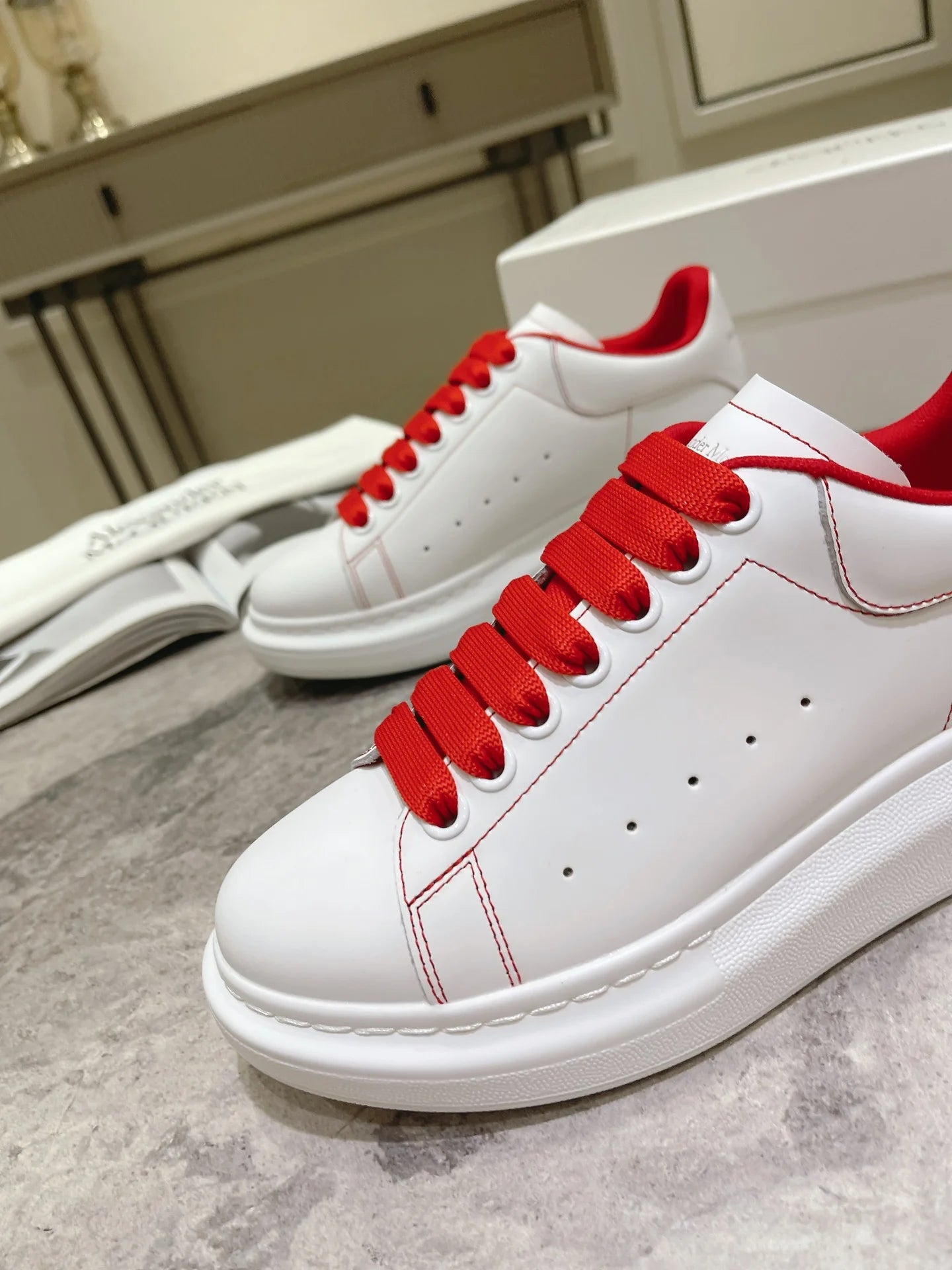 MCQUEEN SNEAKER