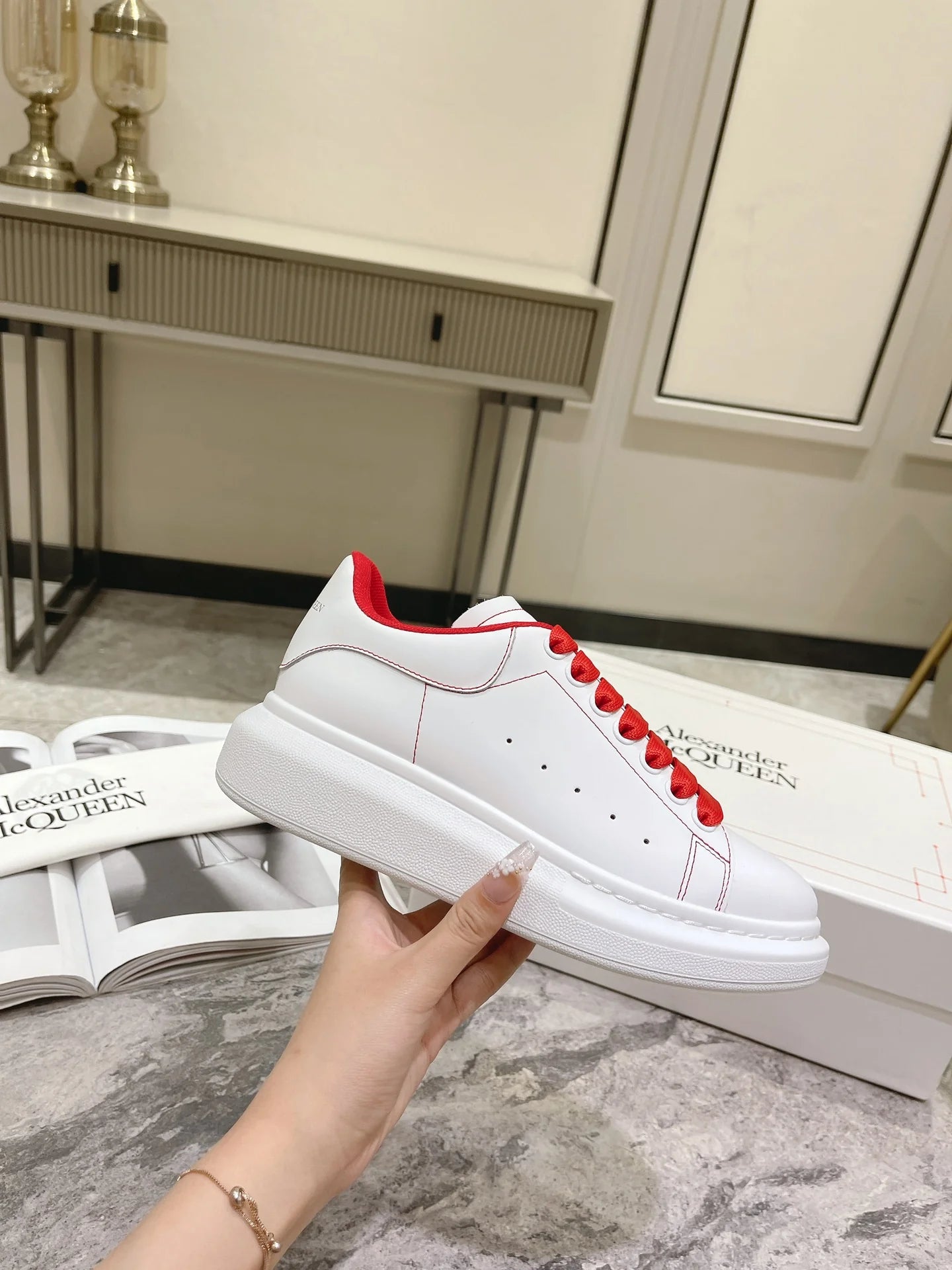 MCQUEEN SNEAKER
