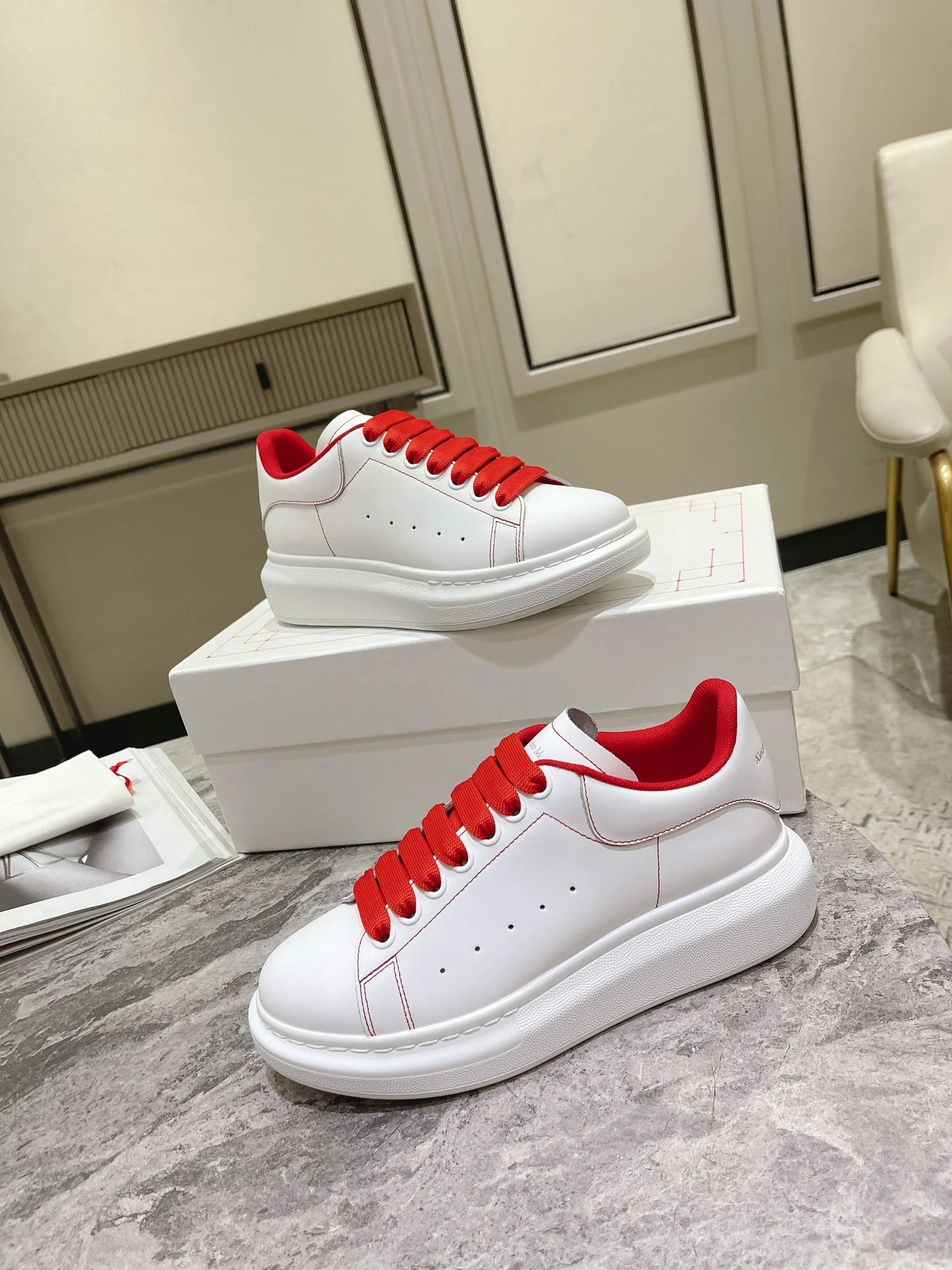 MCQUEEN SNEAKER