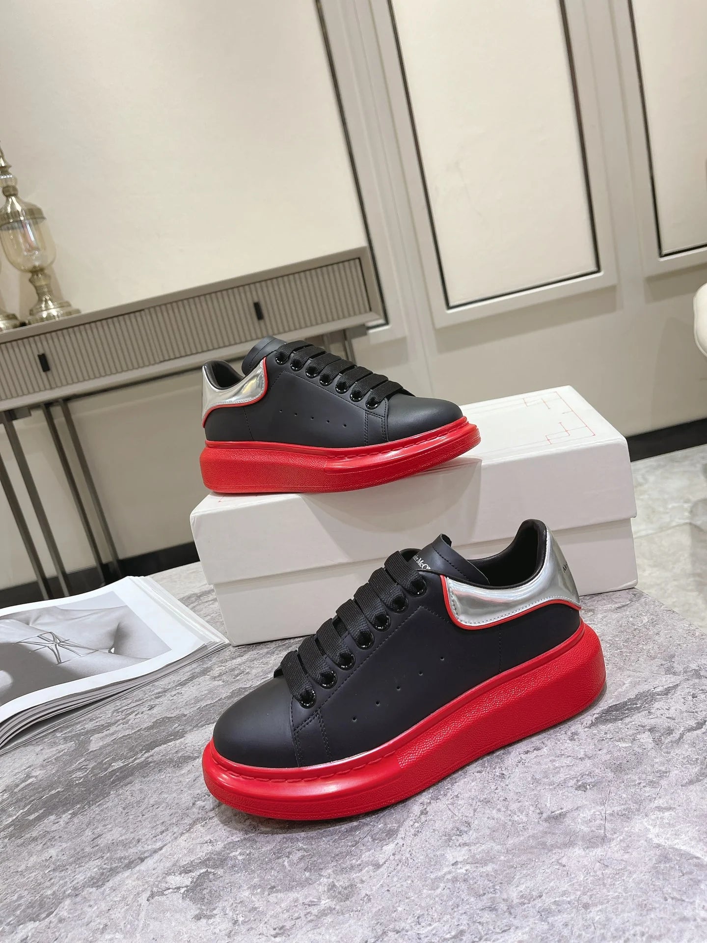 MCQUEEN SNEAKER