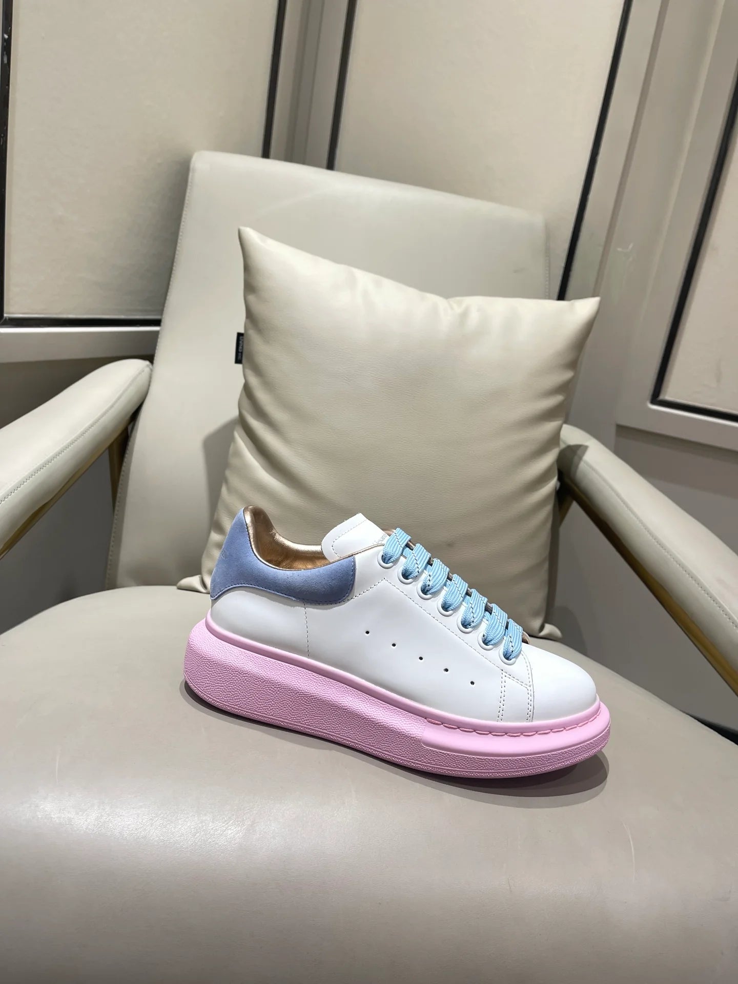MCQUEEN SNEAKER