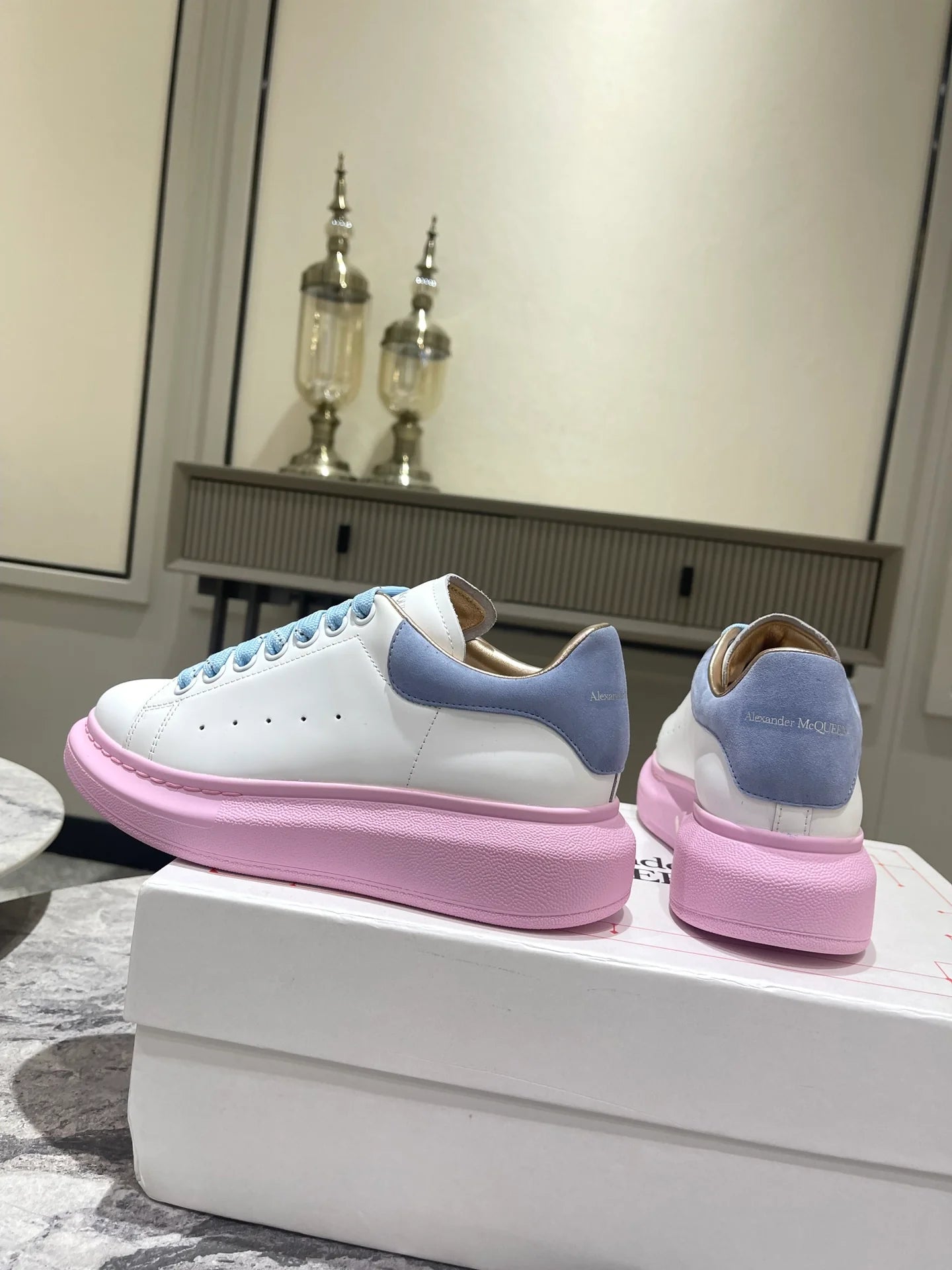 MCQUEEN SNEAKER