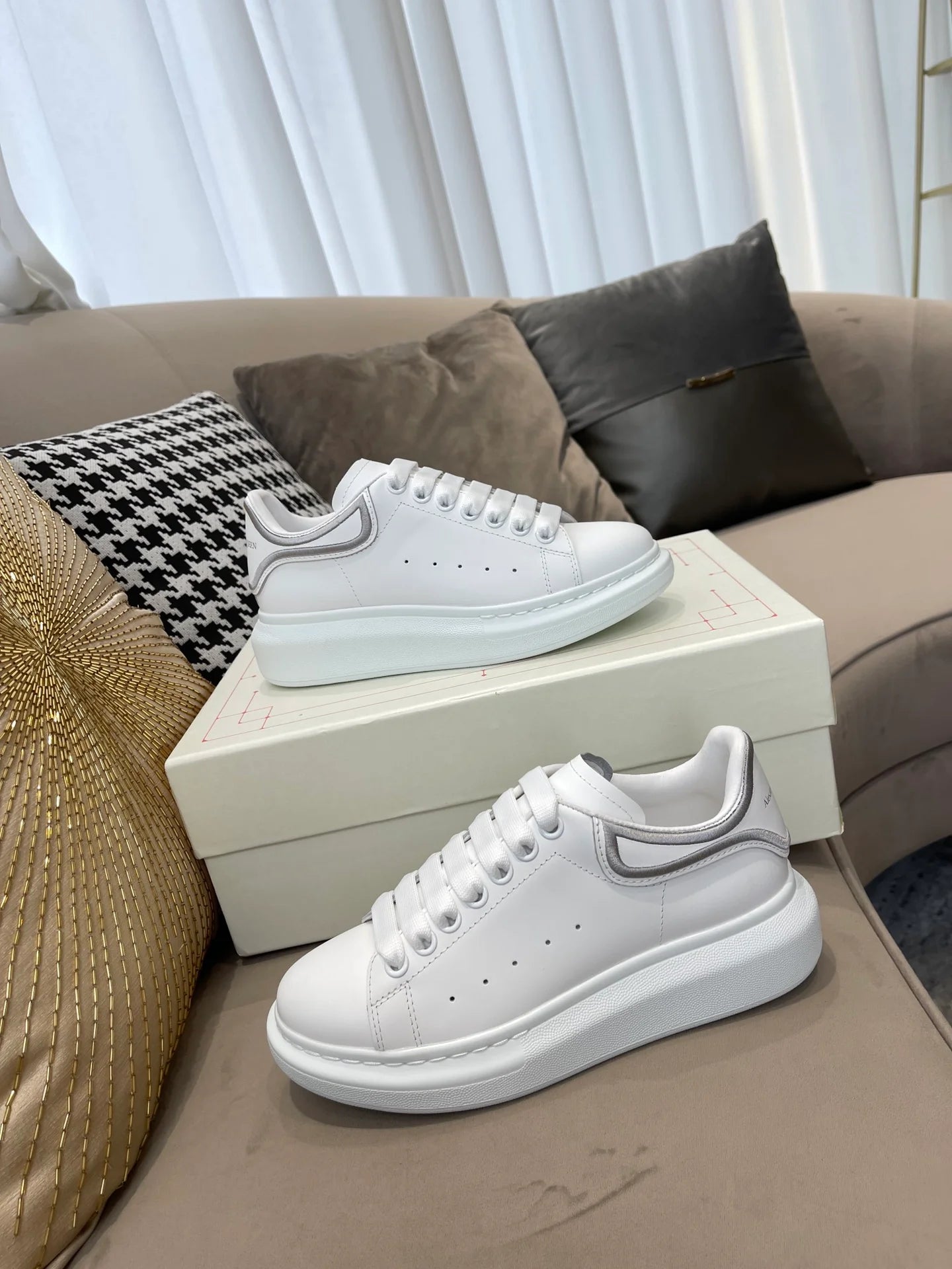 MCQUEEN SNEAKER