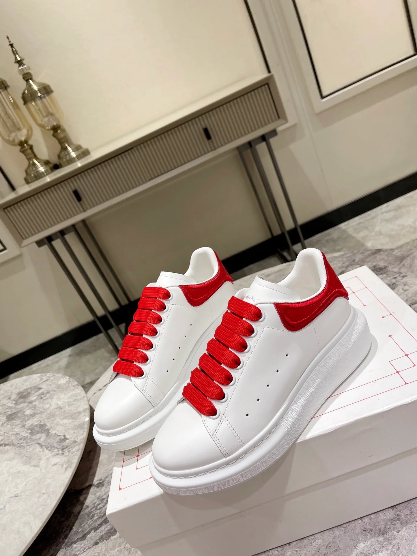 MCQUEEN SNEAKER