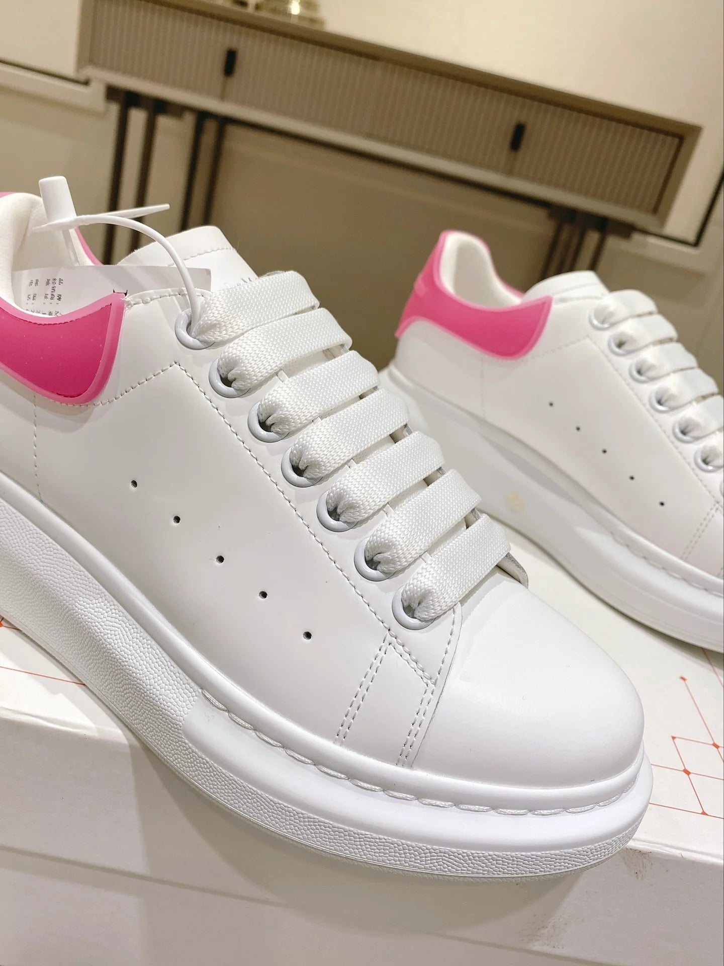 MCQUEEN SNEAKER