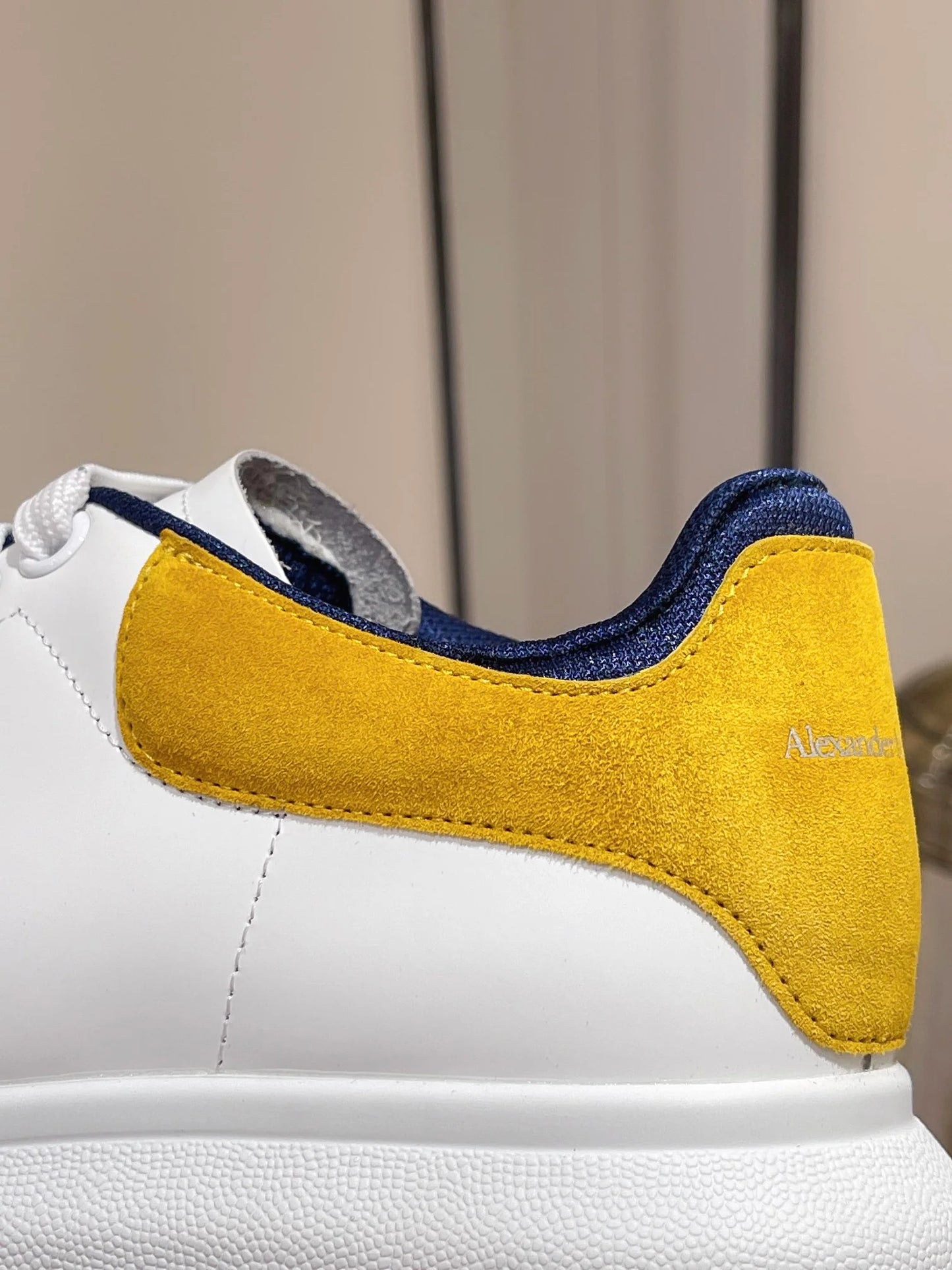 McQUEEN SNEAKER