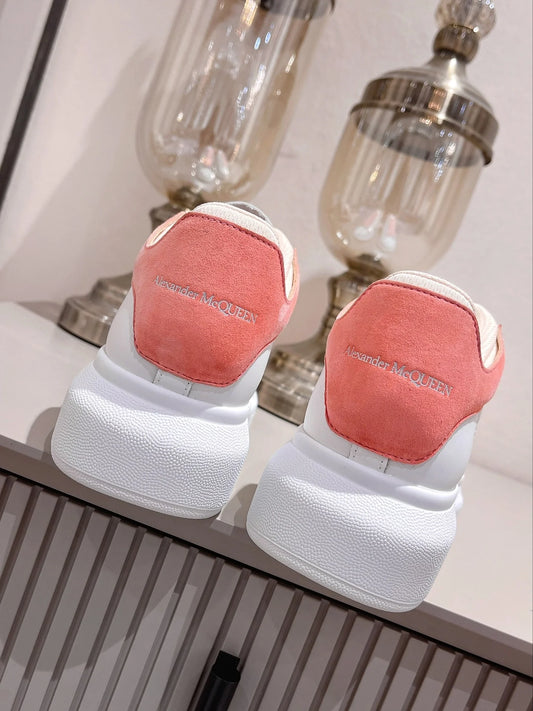 McQUEEN SNEAKER