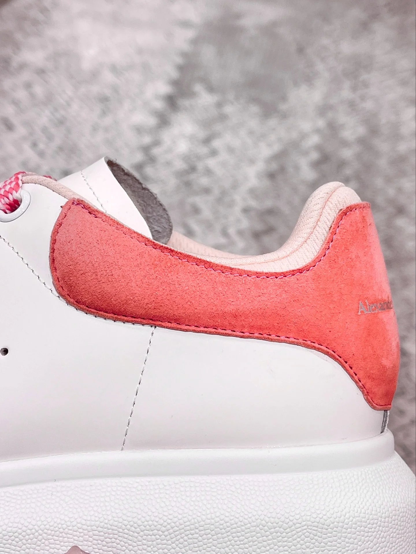 McQUEEN SNEAKER