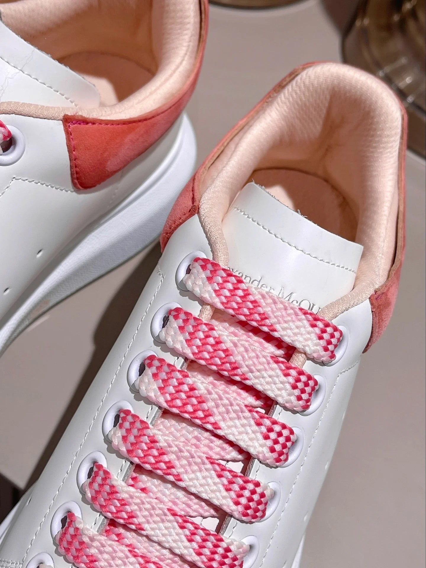 McQUEEN SNEAKER