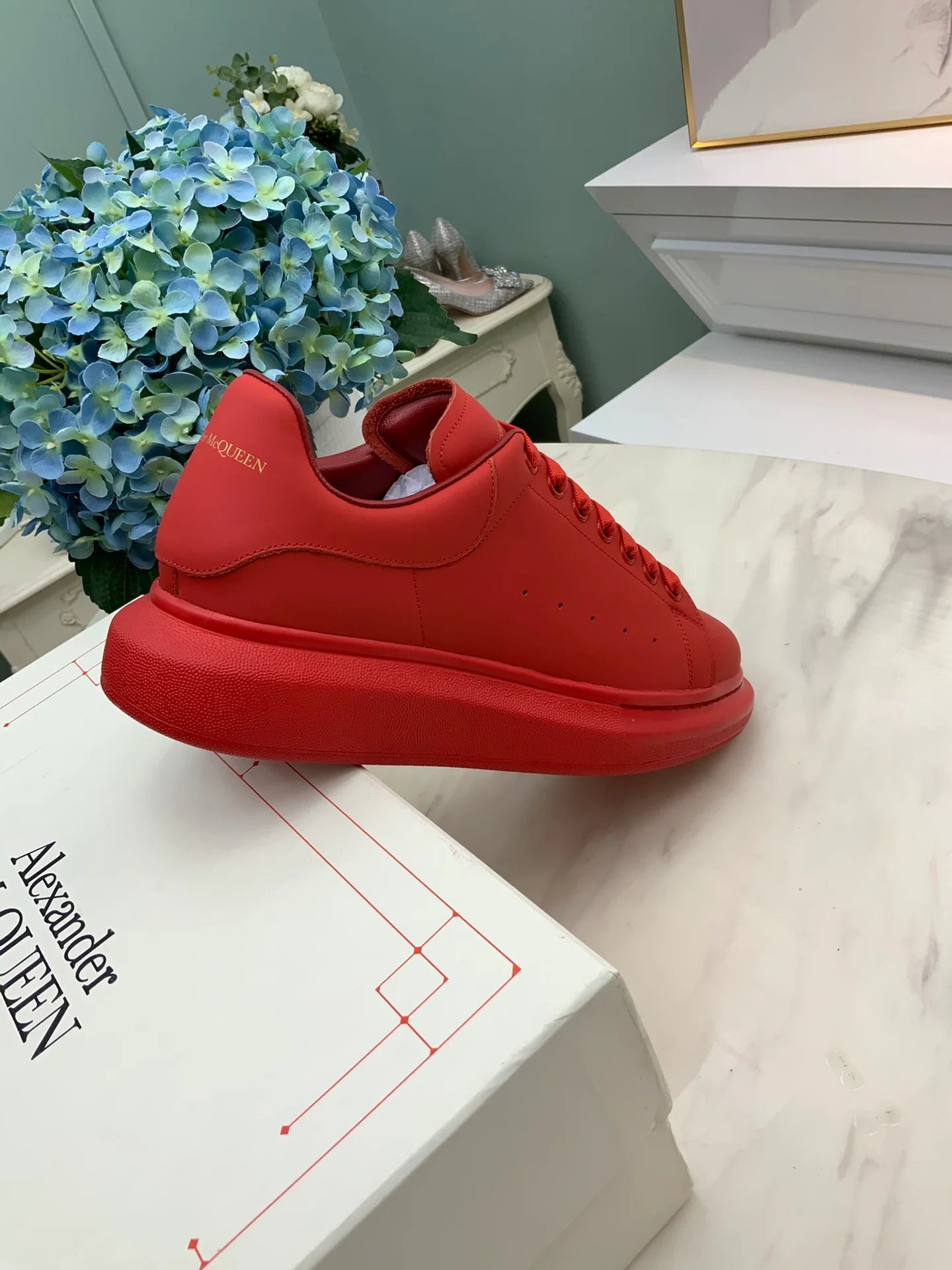 McQUEEN SNEAKER
