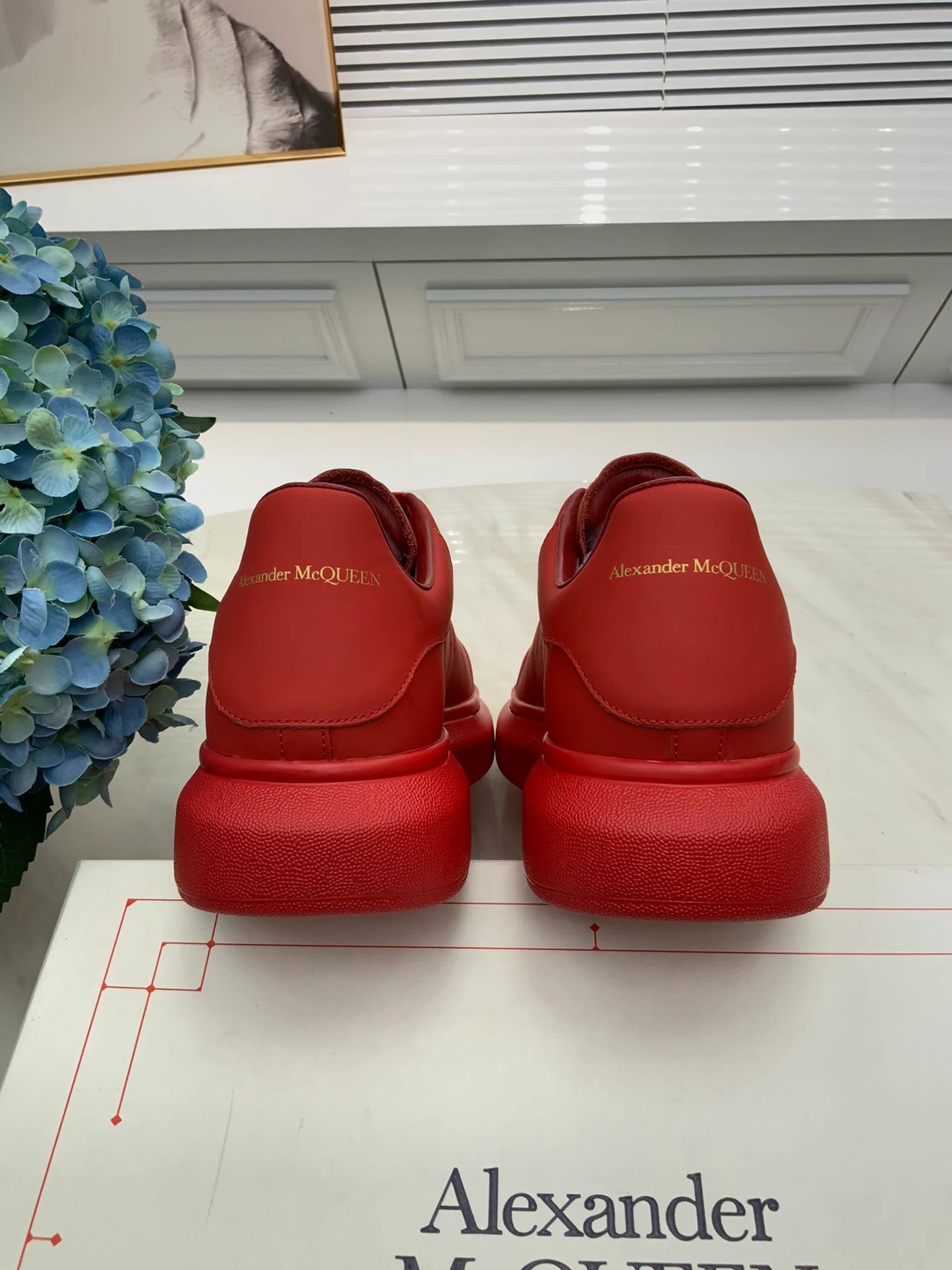 McQUEEN SNEAKER