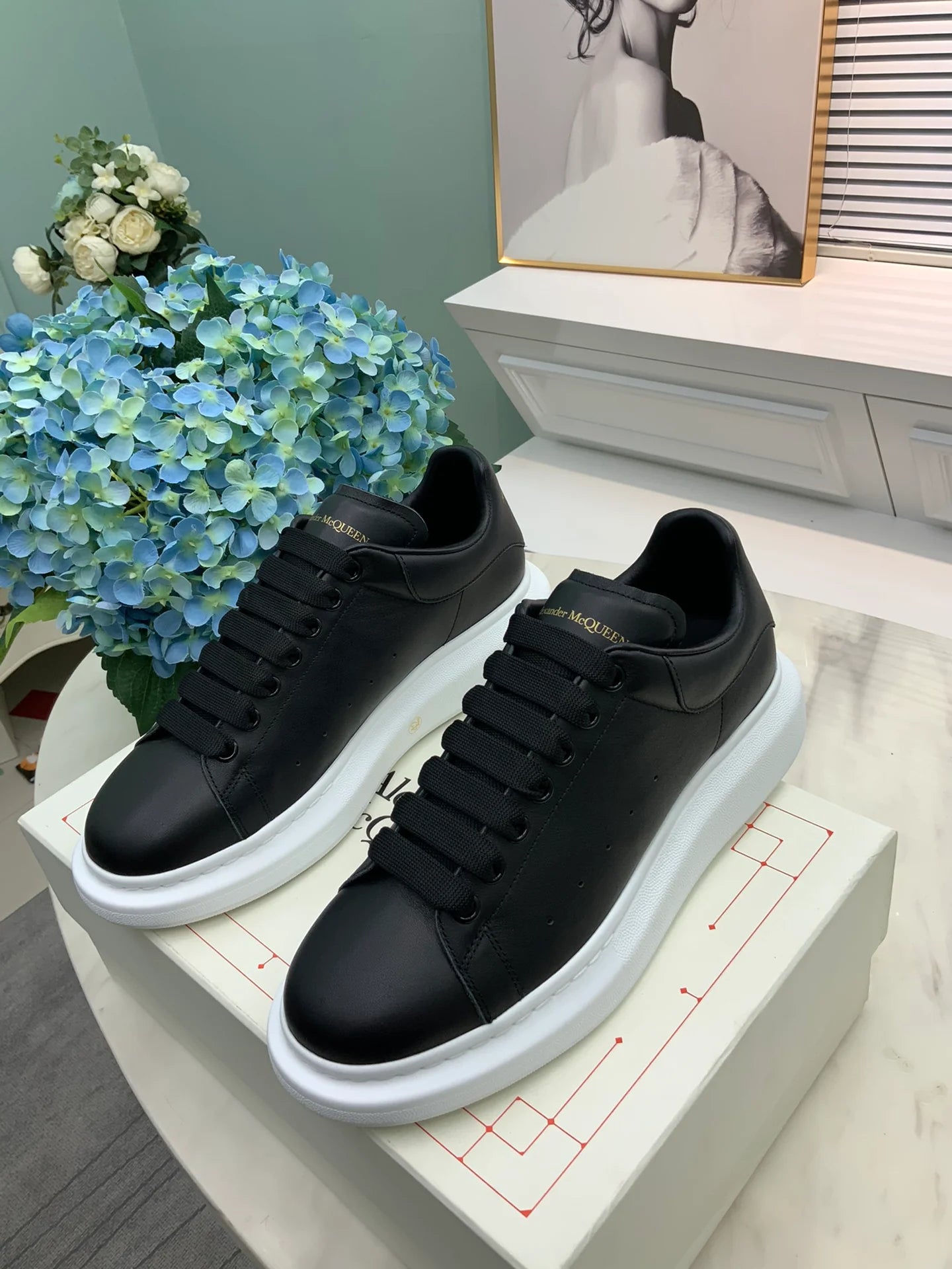 McQUEEN SNEAKER