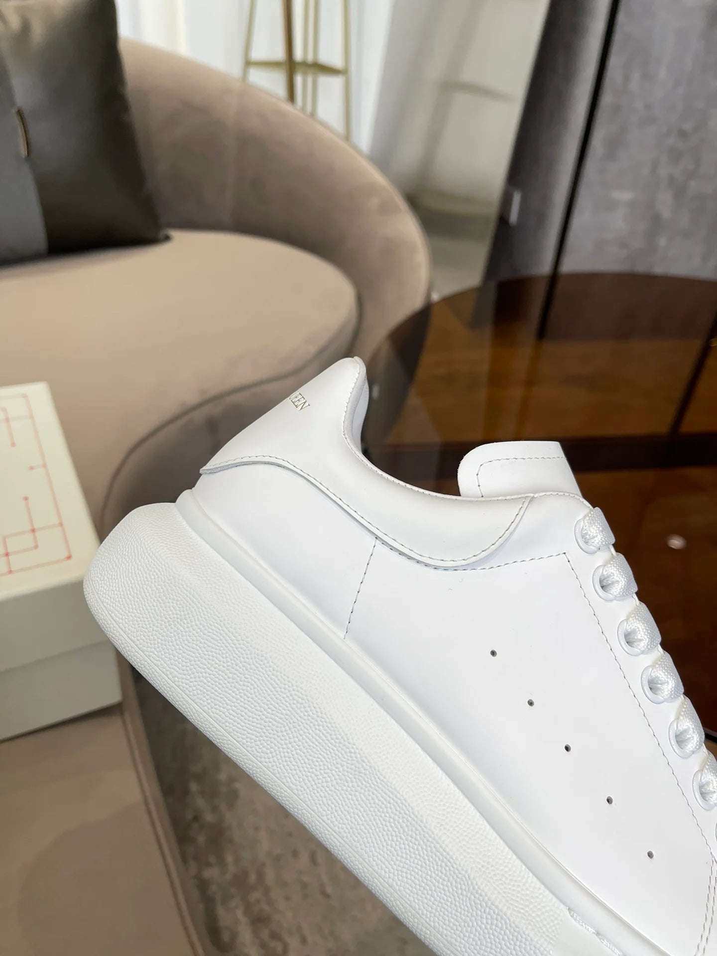 McQUEEN SNEAKER