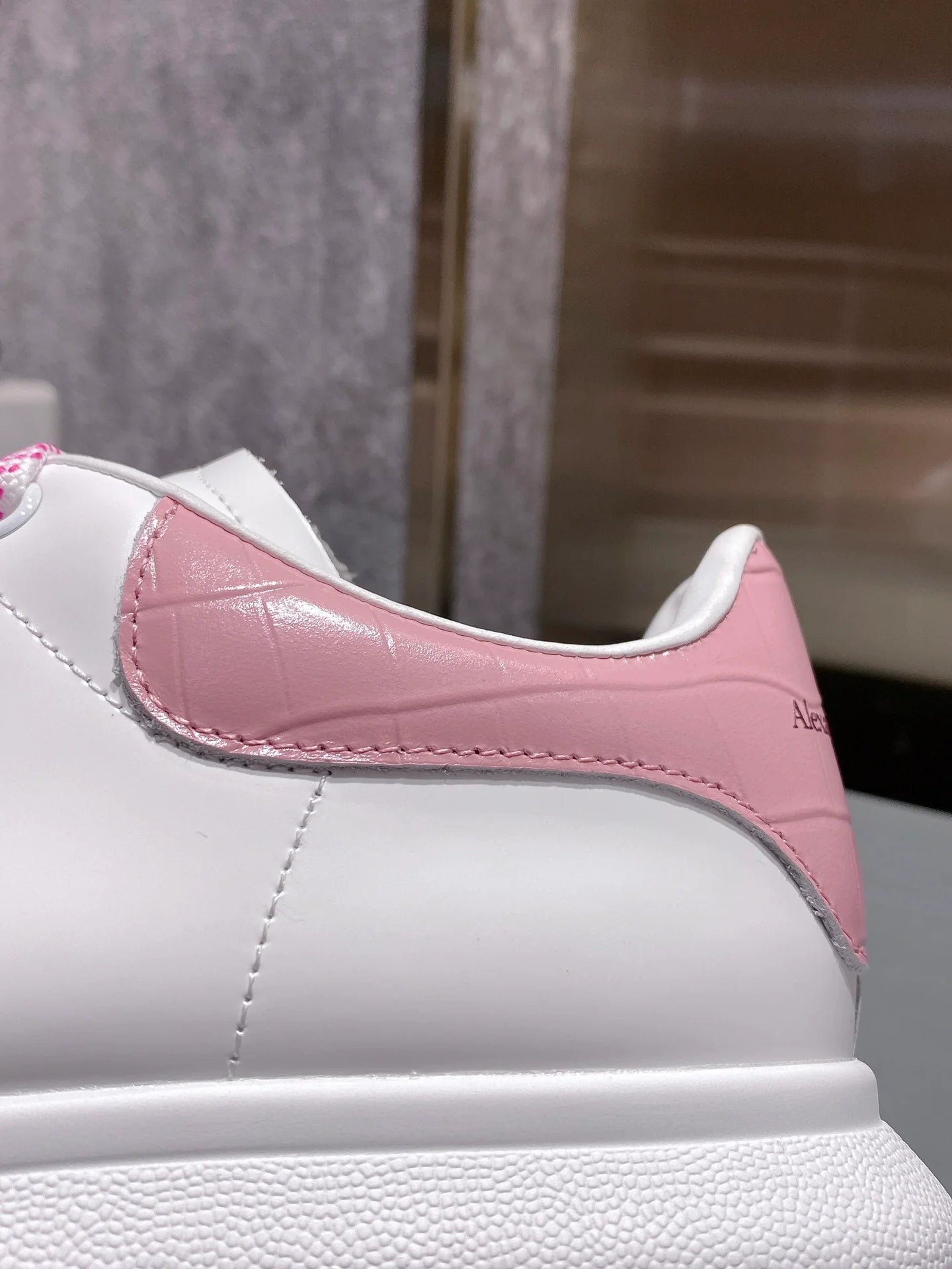 McQUEEN SNEAKER