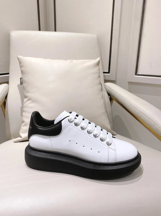 McQUEEN SNEAKER