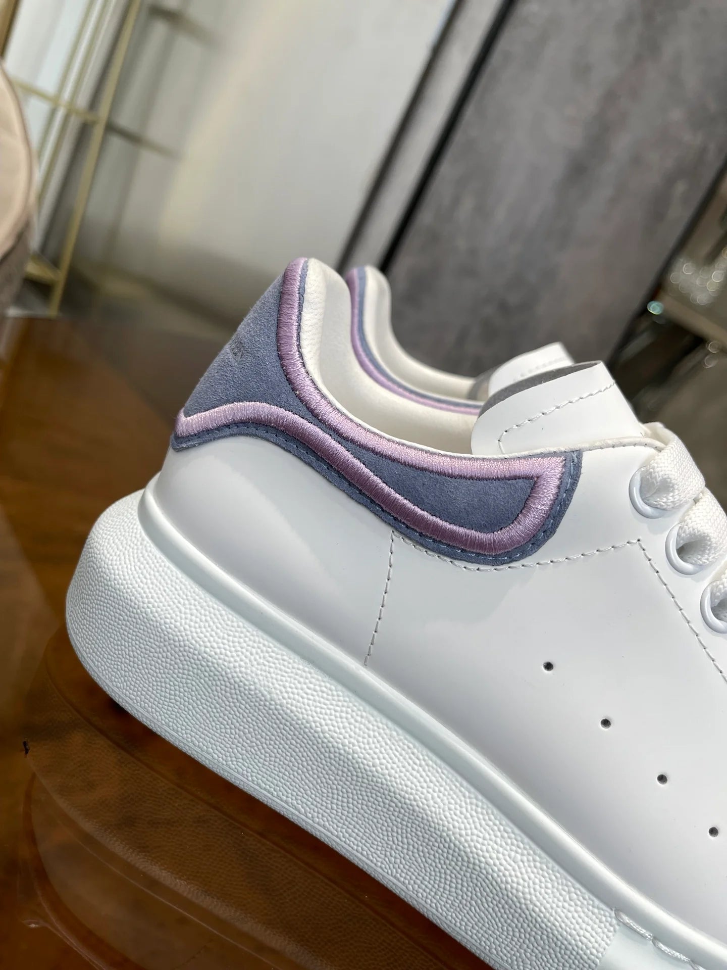 McQUEEN SNEAKER