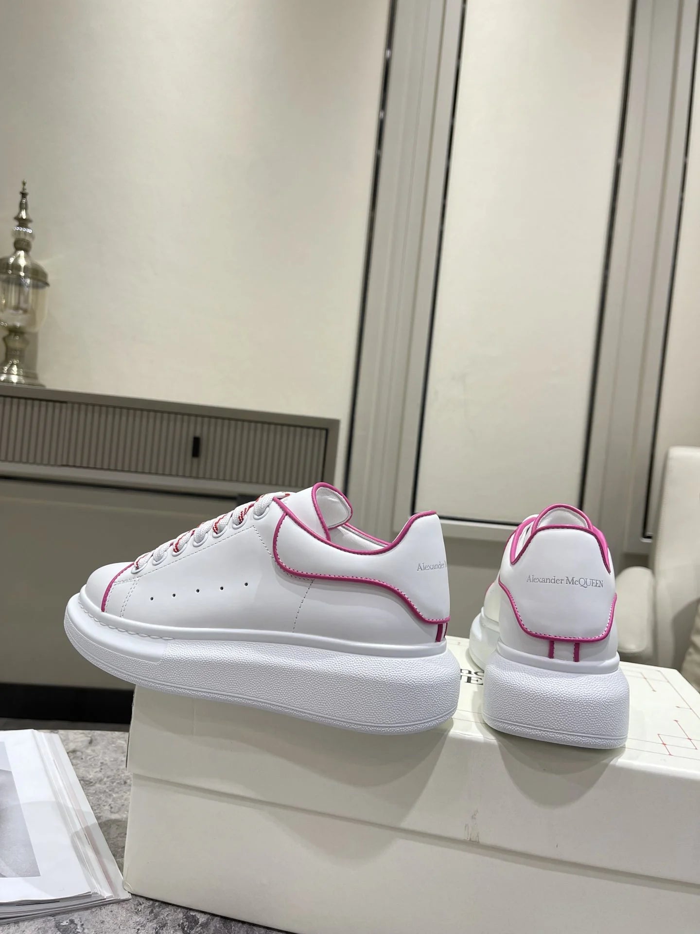 MCQUEEN SNEAKER