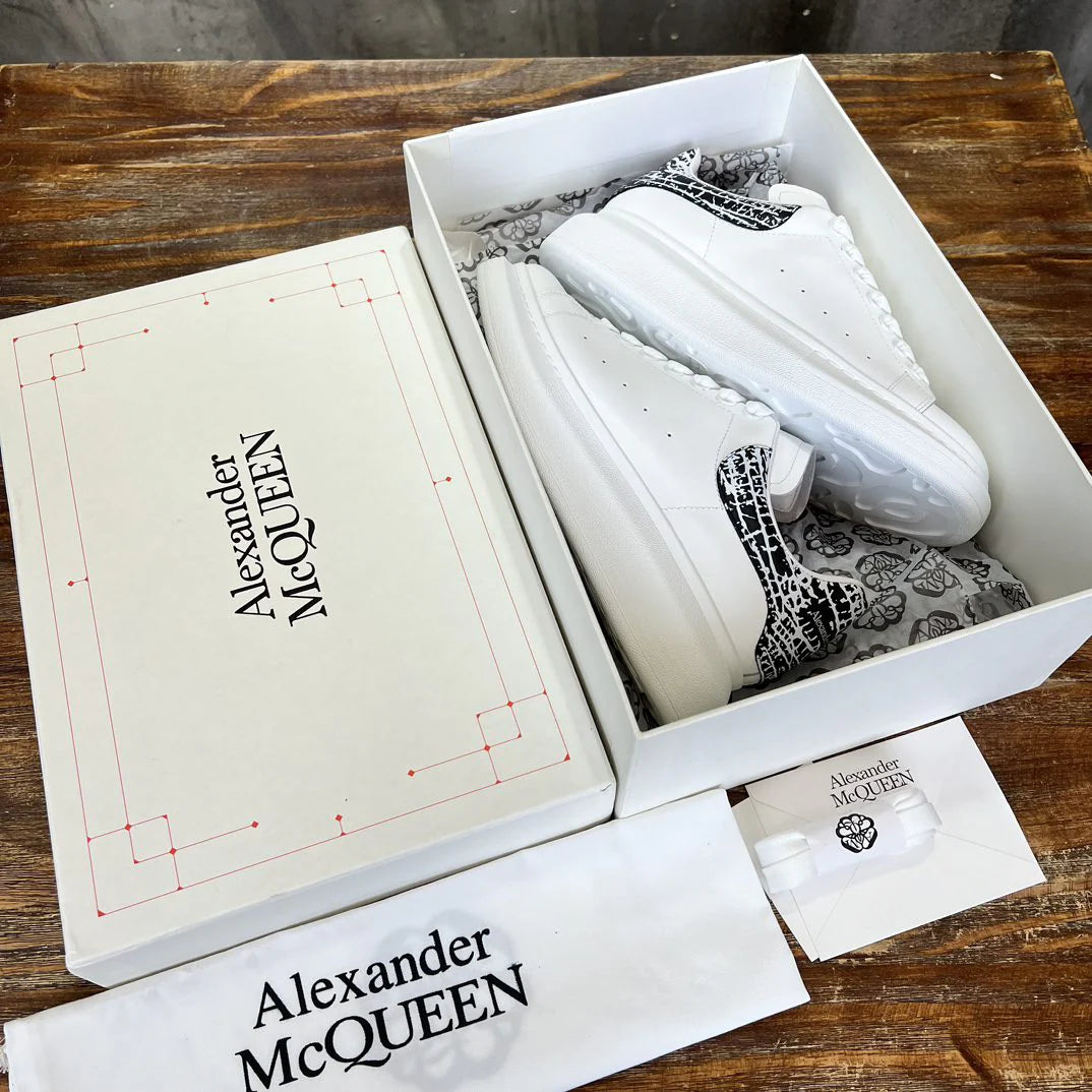 McQUEEN SNEAKER
