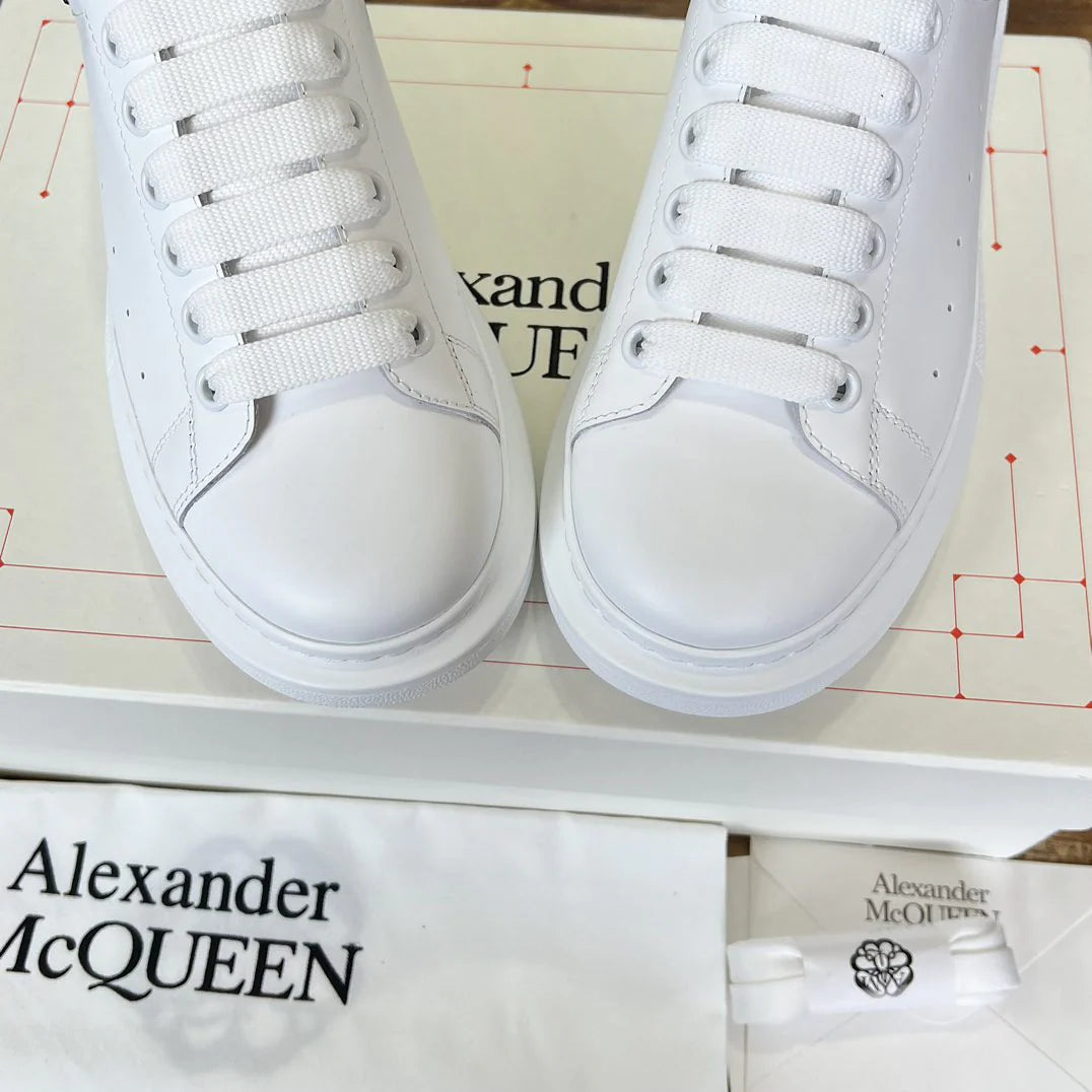 McQUEEN SNEAKER
