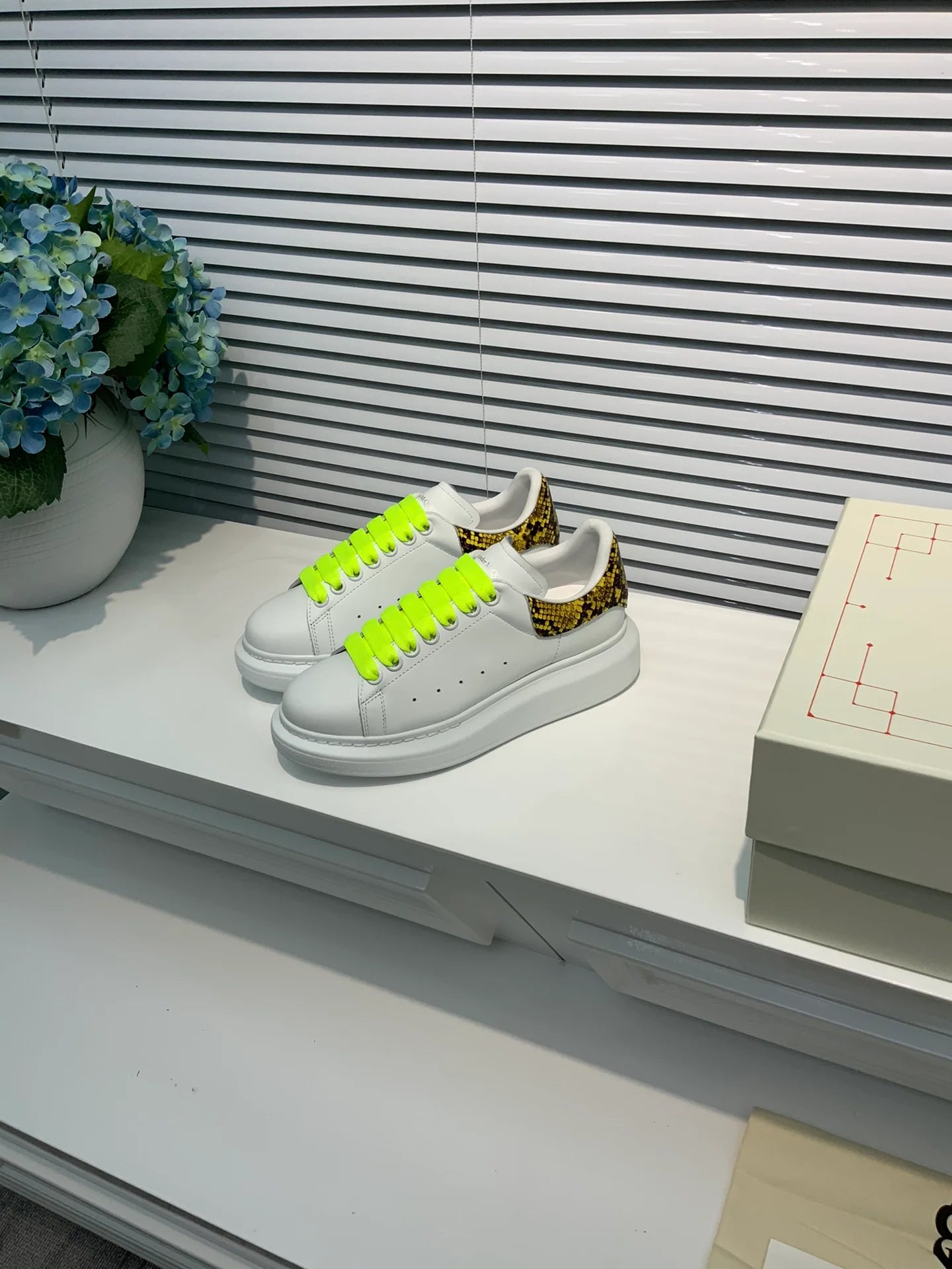 MCQUEEN SNEAKER