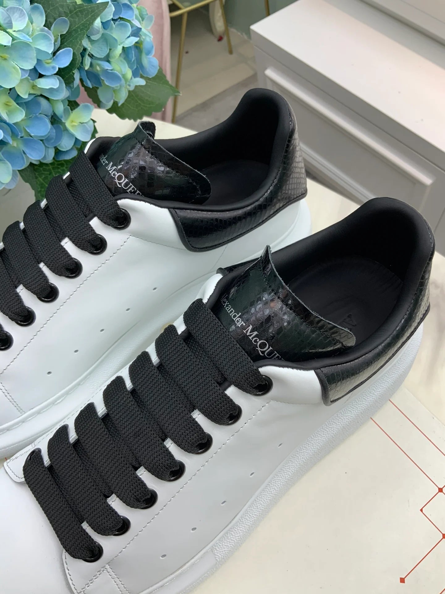 MCQUEEN SNEAKER