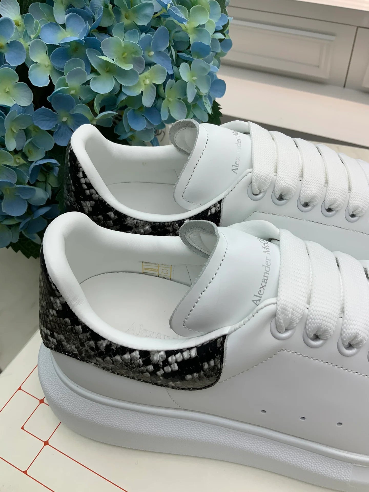 MCQUEEN SNEAKER