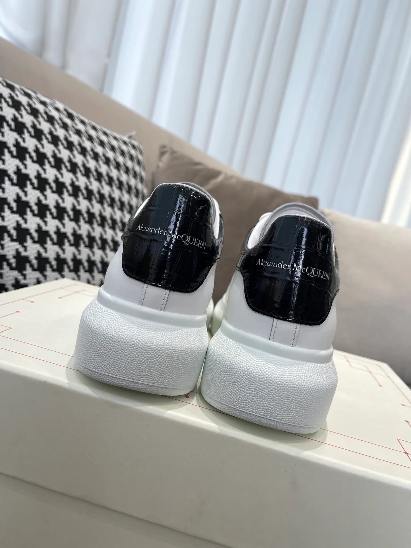MCQUEEN SNEAKER