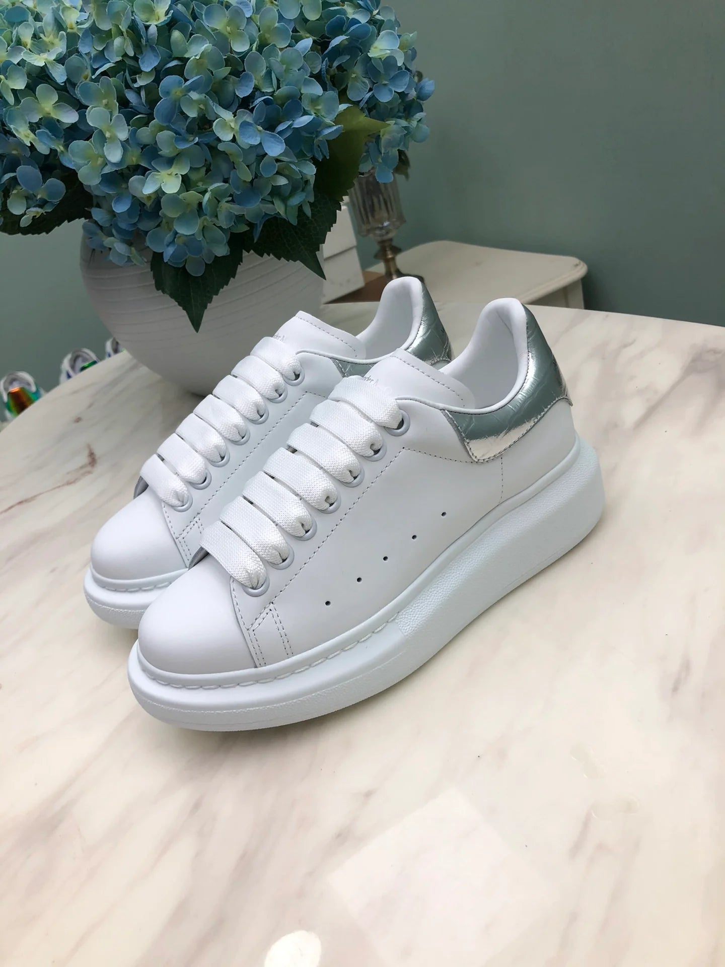 MCQUEEN SNEAKER