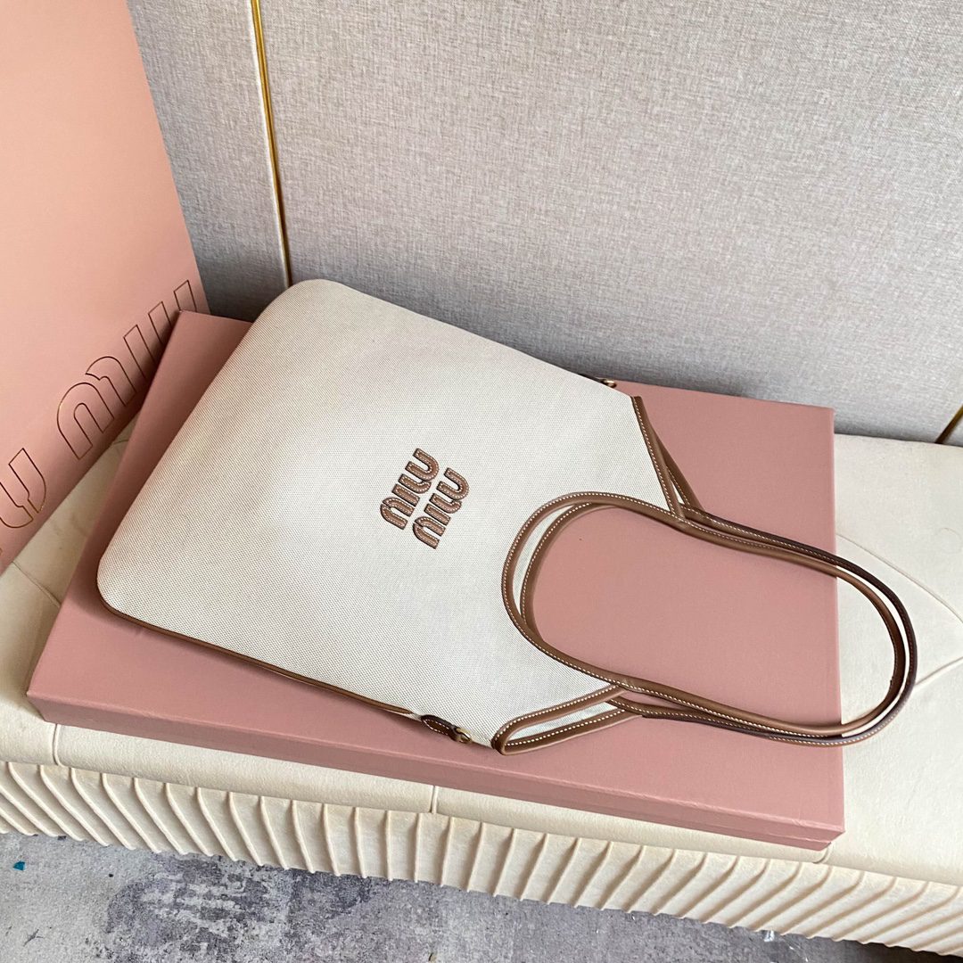 MIU MIU BAG