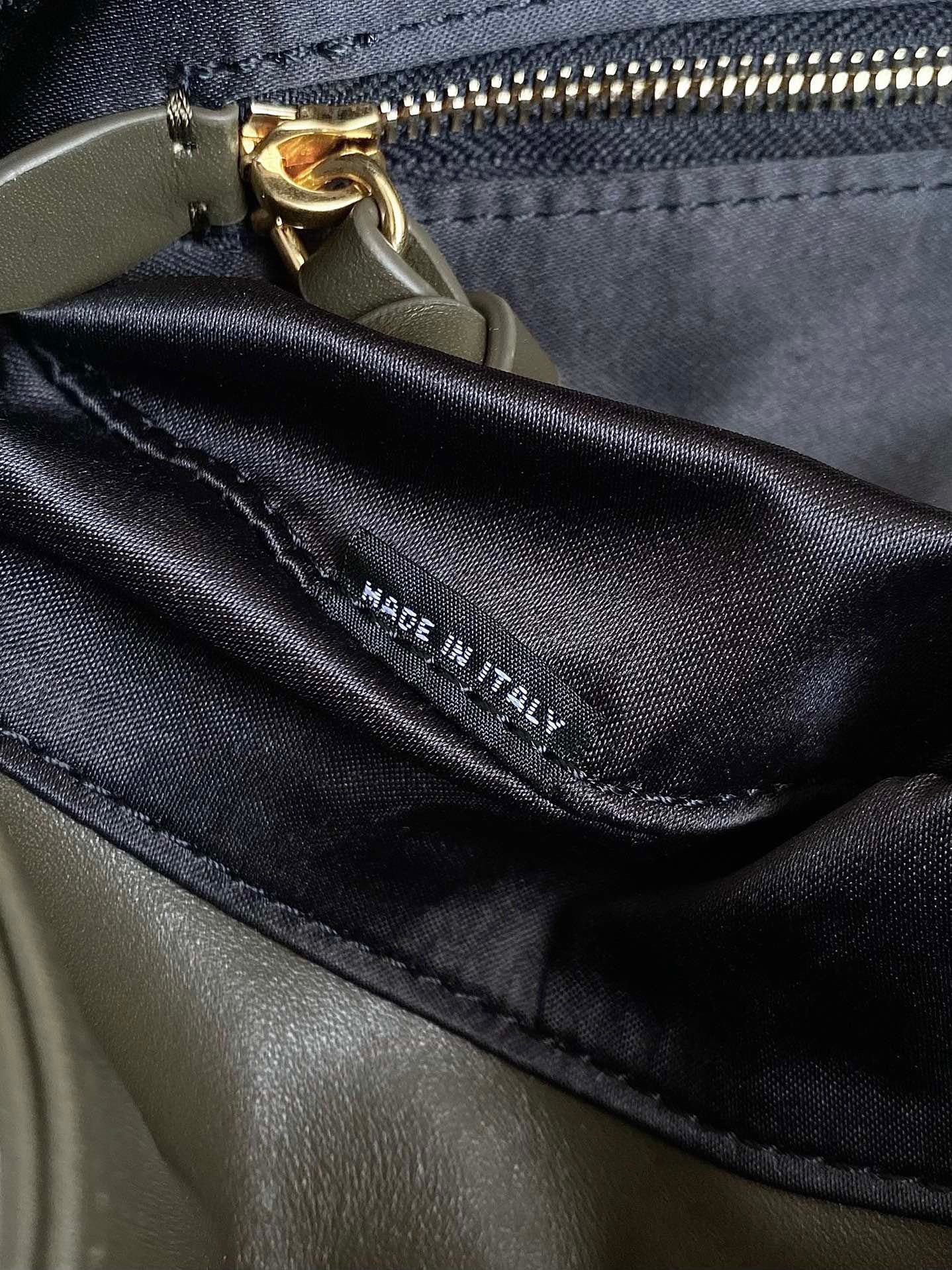 MIU MIU BAG