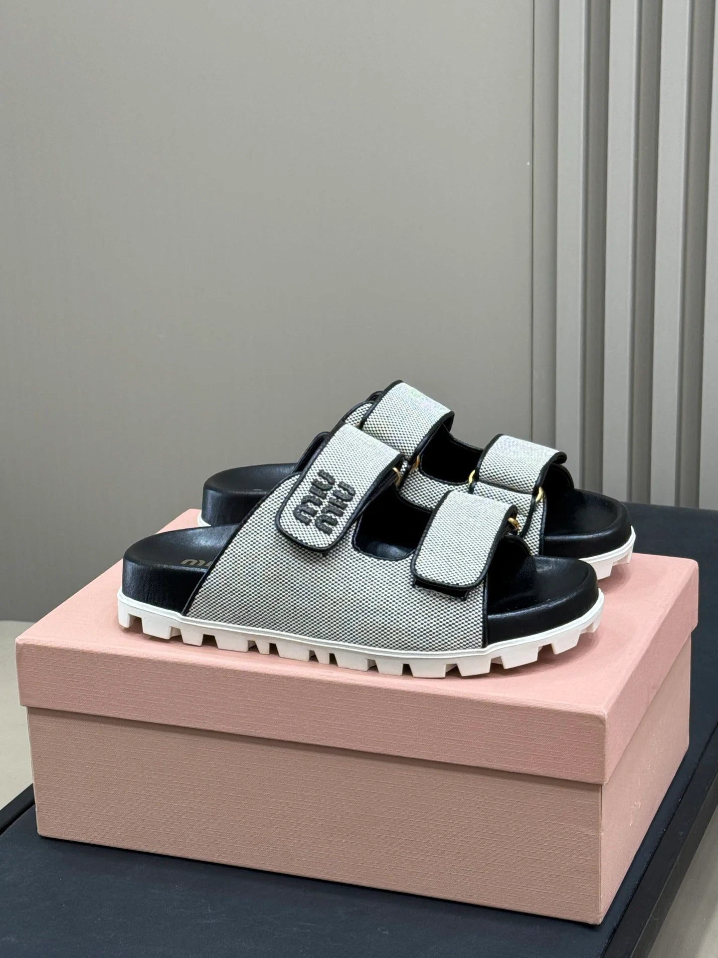 MIU MIU SANDAL