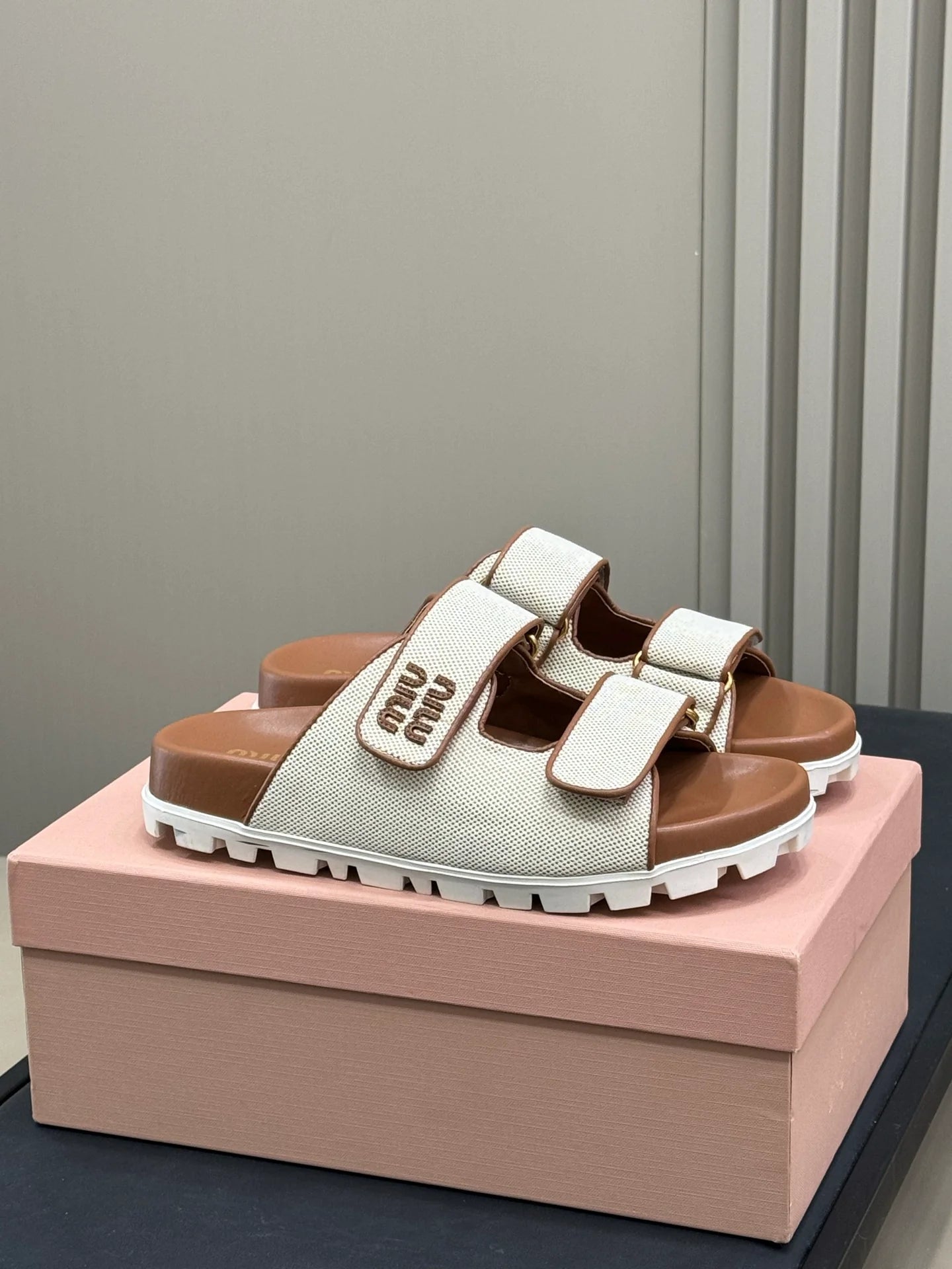 MIU MIU SANDAL