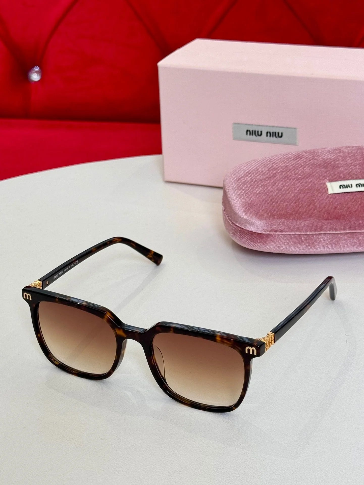 MIU MIU SUNGLASSES