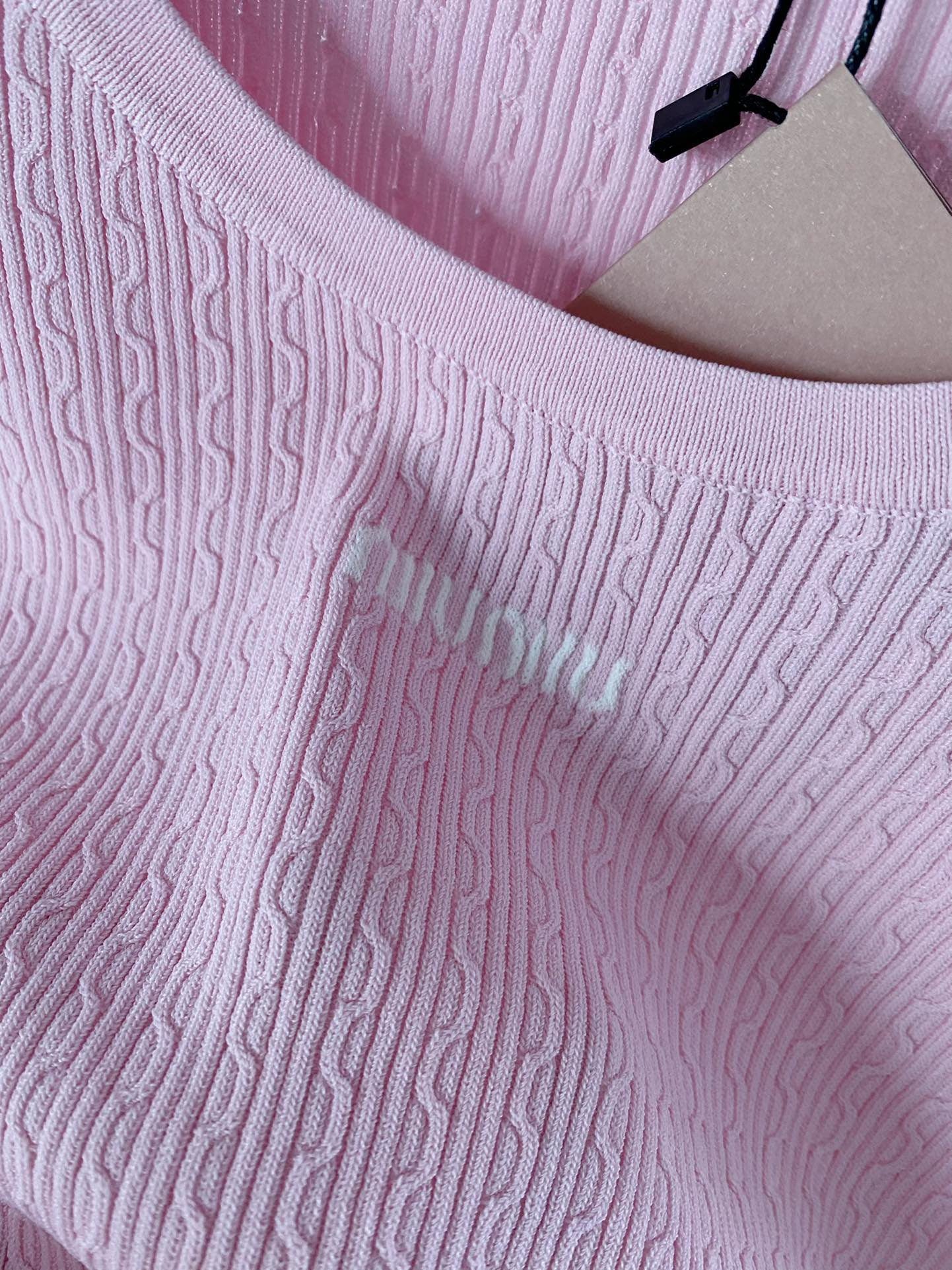 MIUMIU TOPS