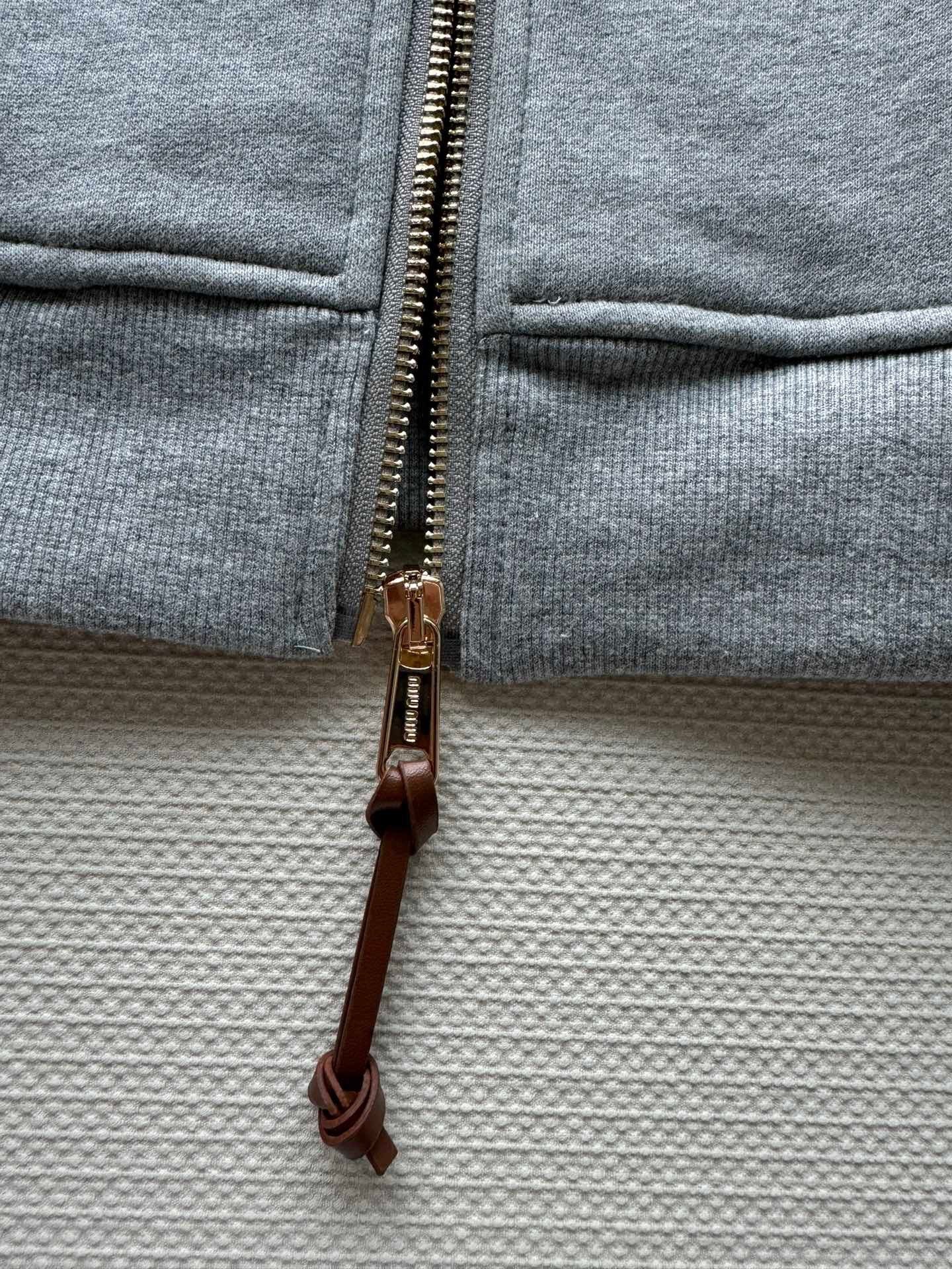 MIUMIU TOPS