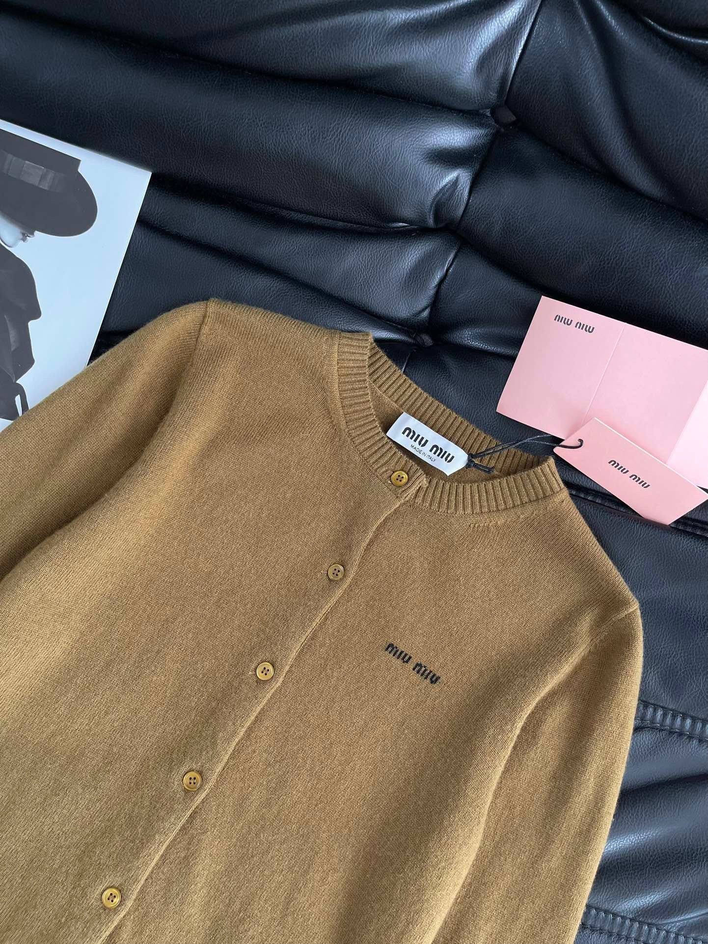 MIUMIU TOPS