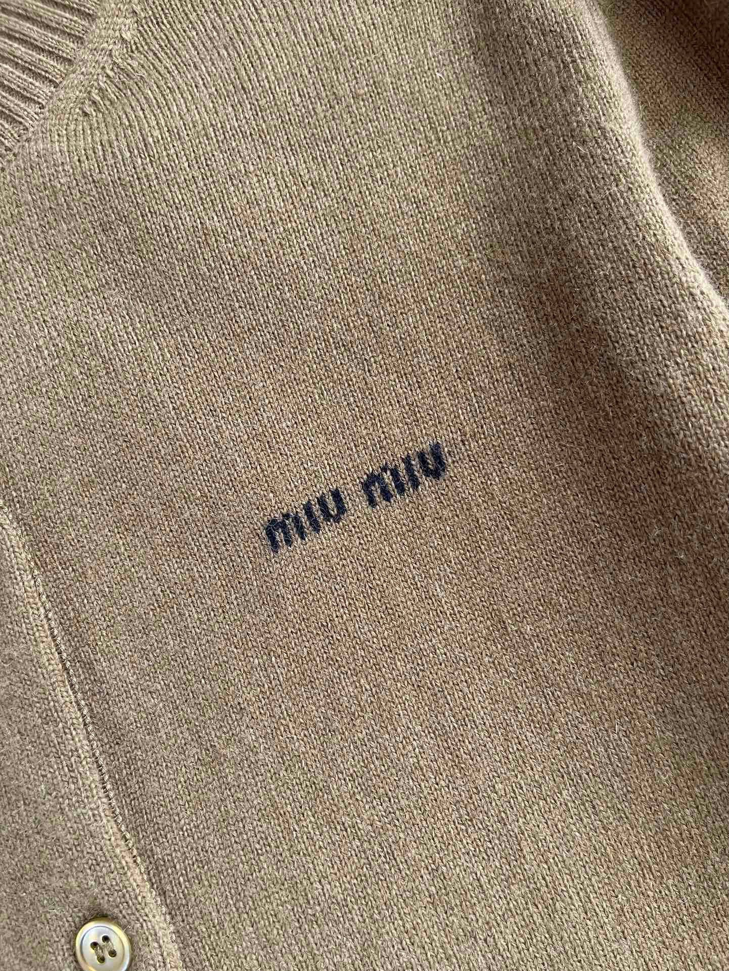 MIUMIU TOPS