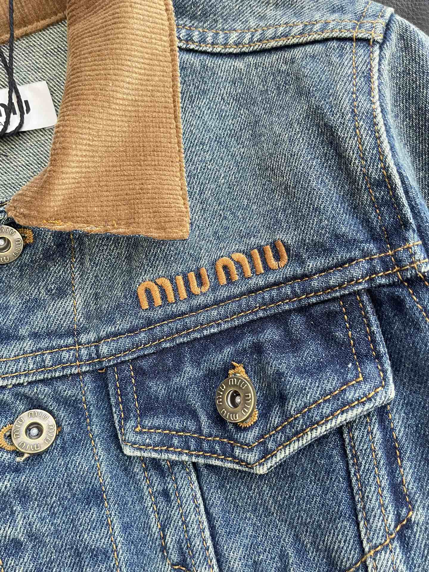 MIUMIU TOPS