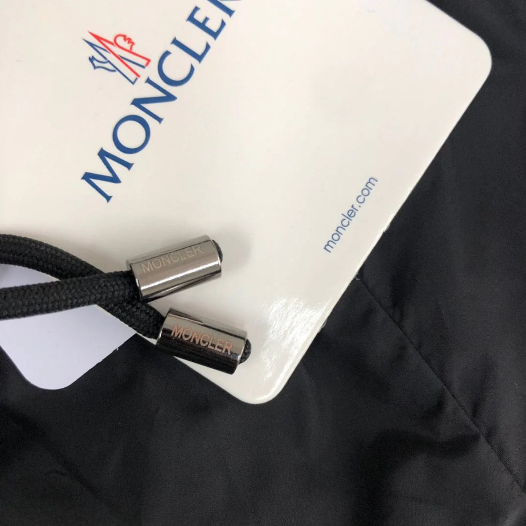 MONCLER SHORTS