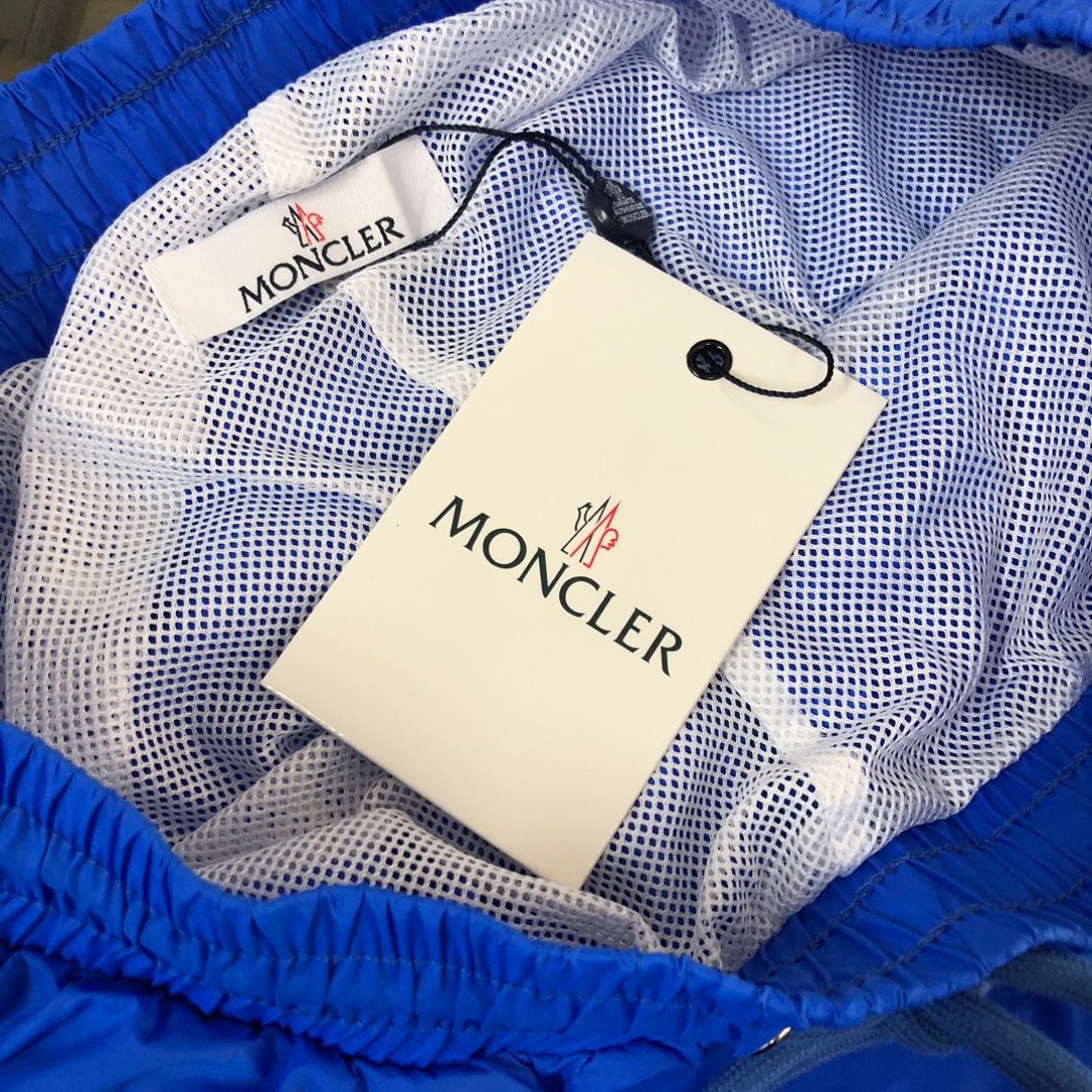 MONCLER SHORTS