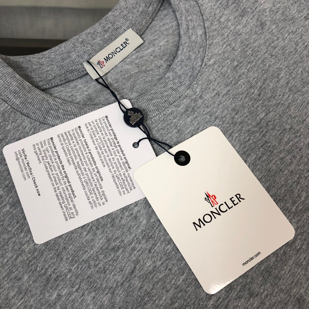 MONCLER TSHIRT