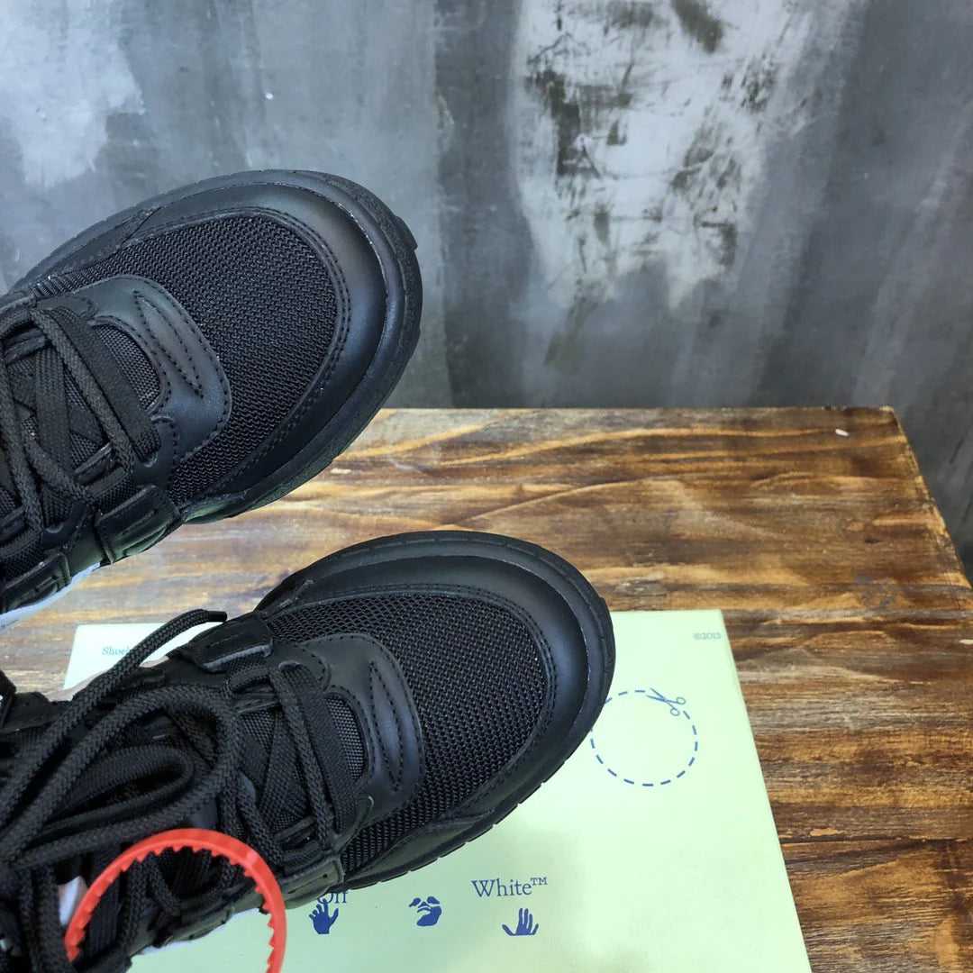 OFF WHITE SNEAKER