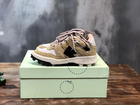 OFF WHITE SNEAKER