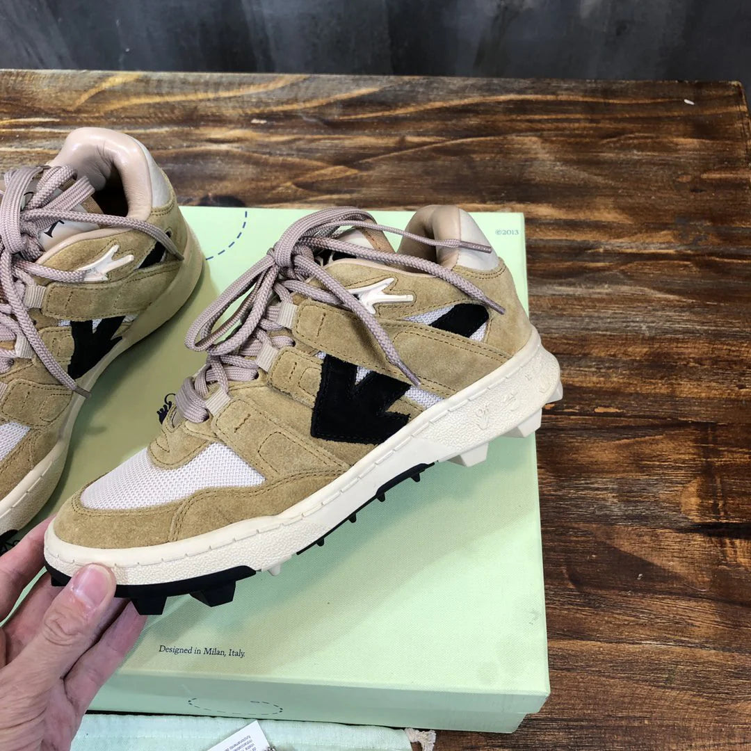 OFF WHITE SNEAKER