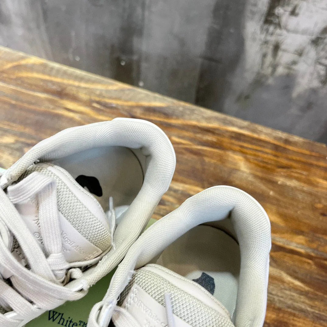 OFF WHITE SNEAKER