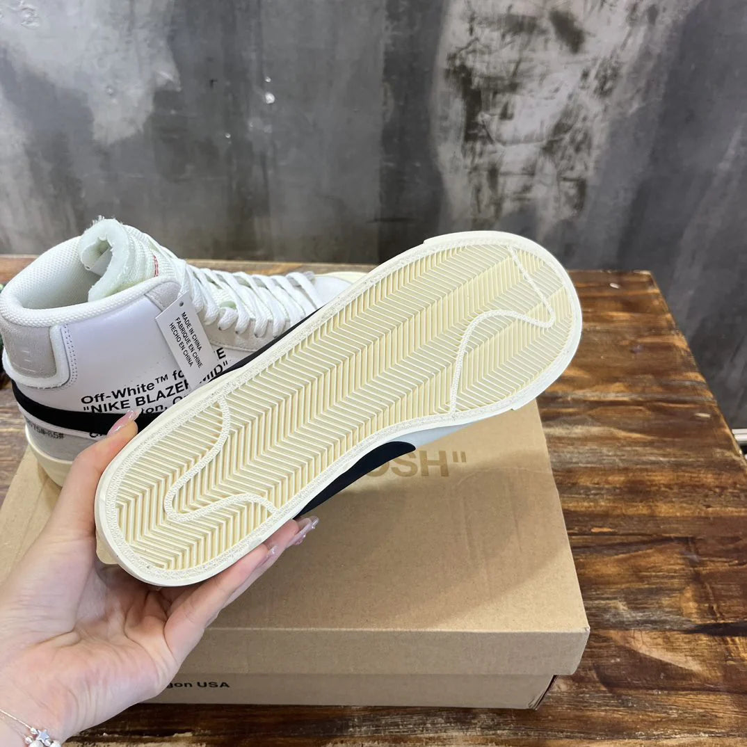OFF WHITE SNEAKER