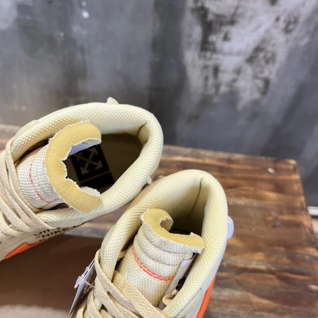 OFF WHITE SNEAKER